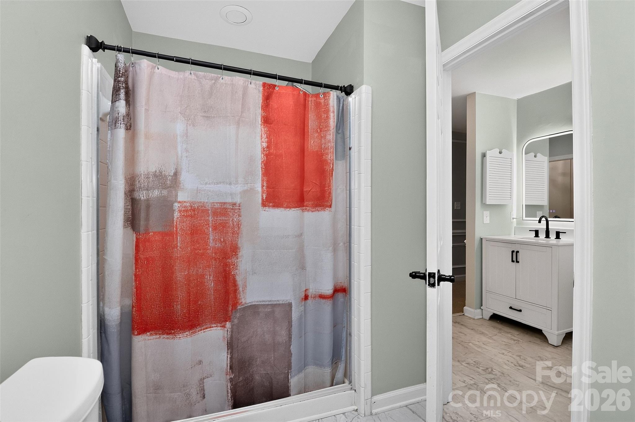 4015 Thistledown Court — Charlotte