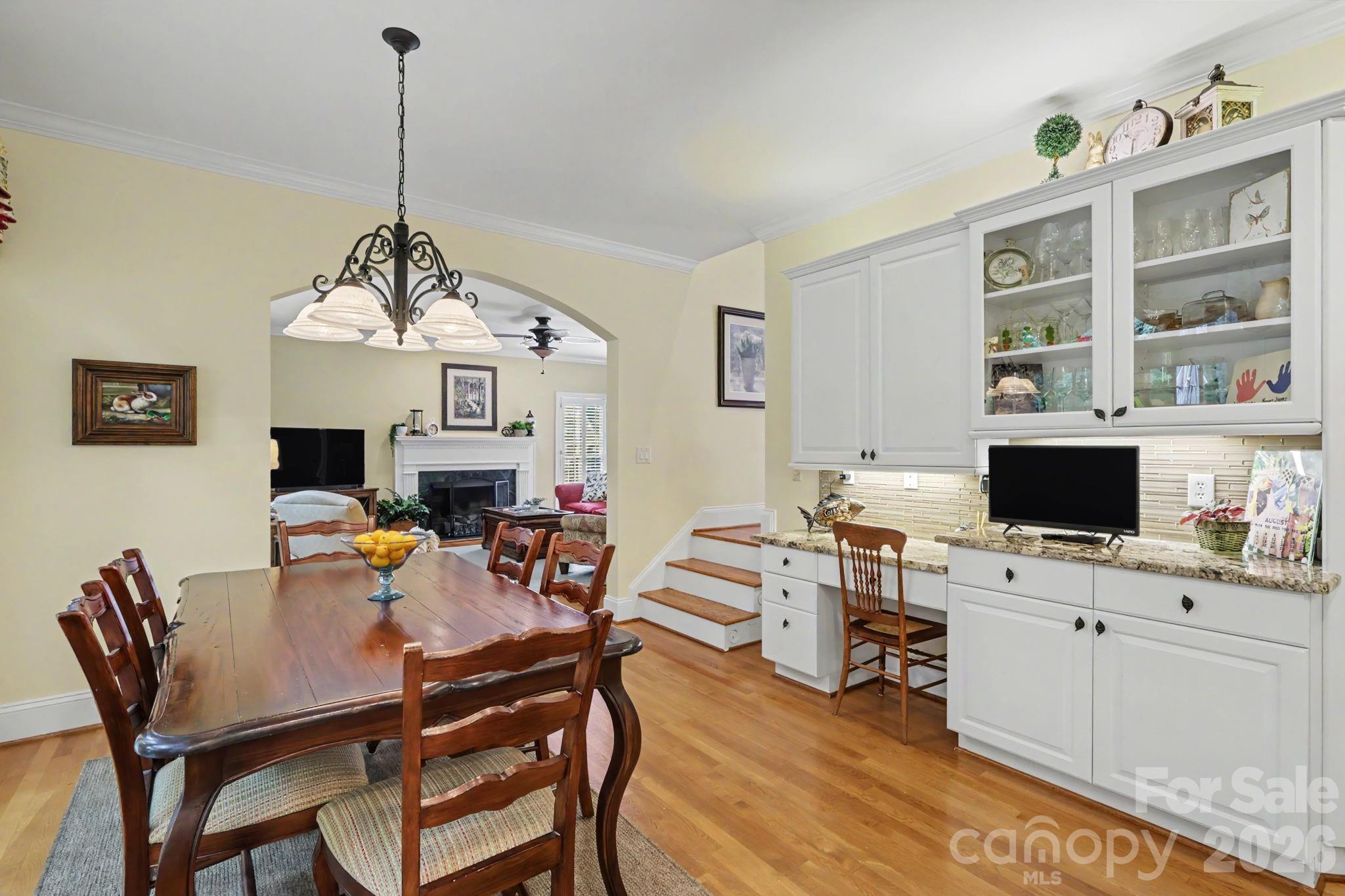 8724 Suninghurst Lane — Charlotte