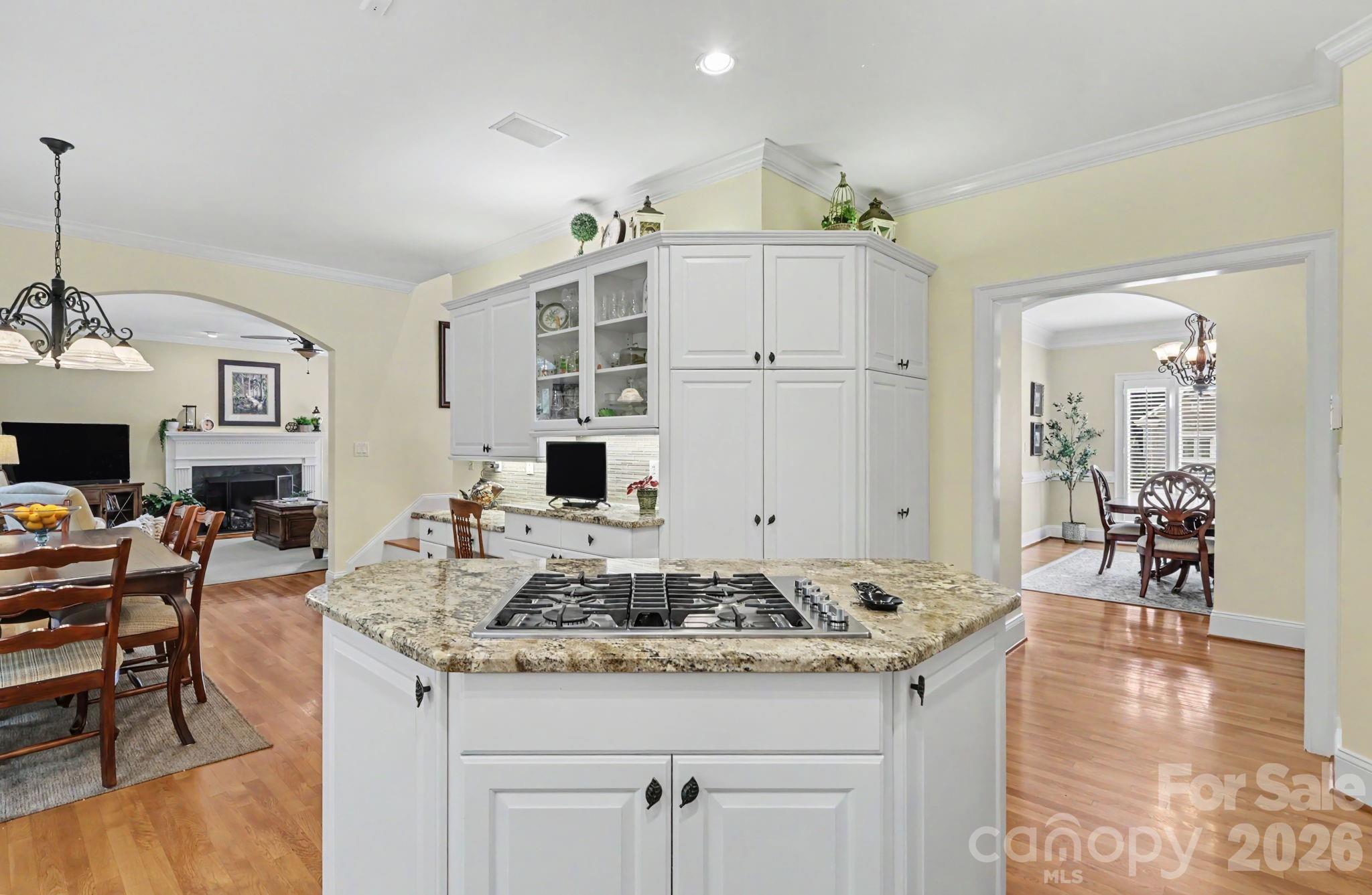 8724 Suninghurst Lane — Charlotte