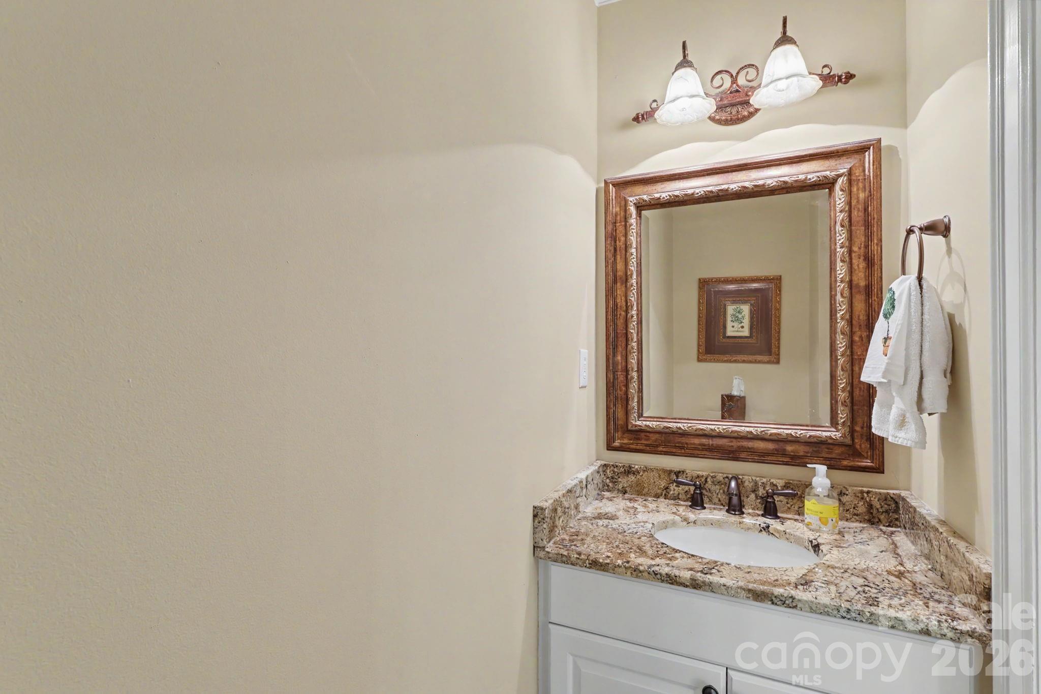 8724 Suninghurst Lane — Charlotte