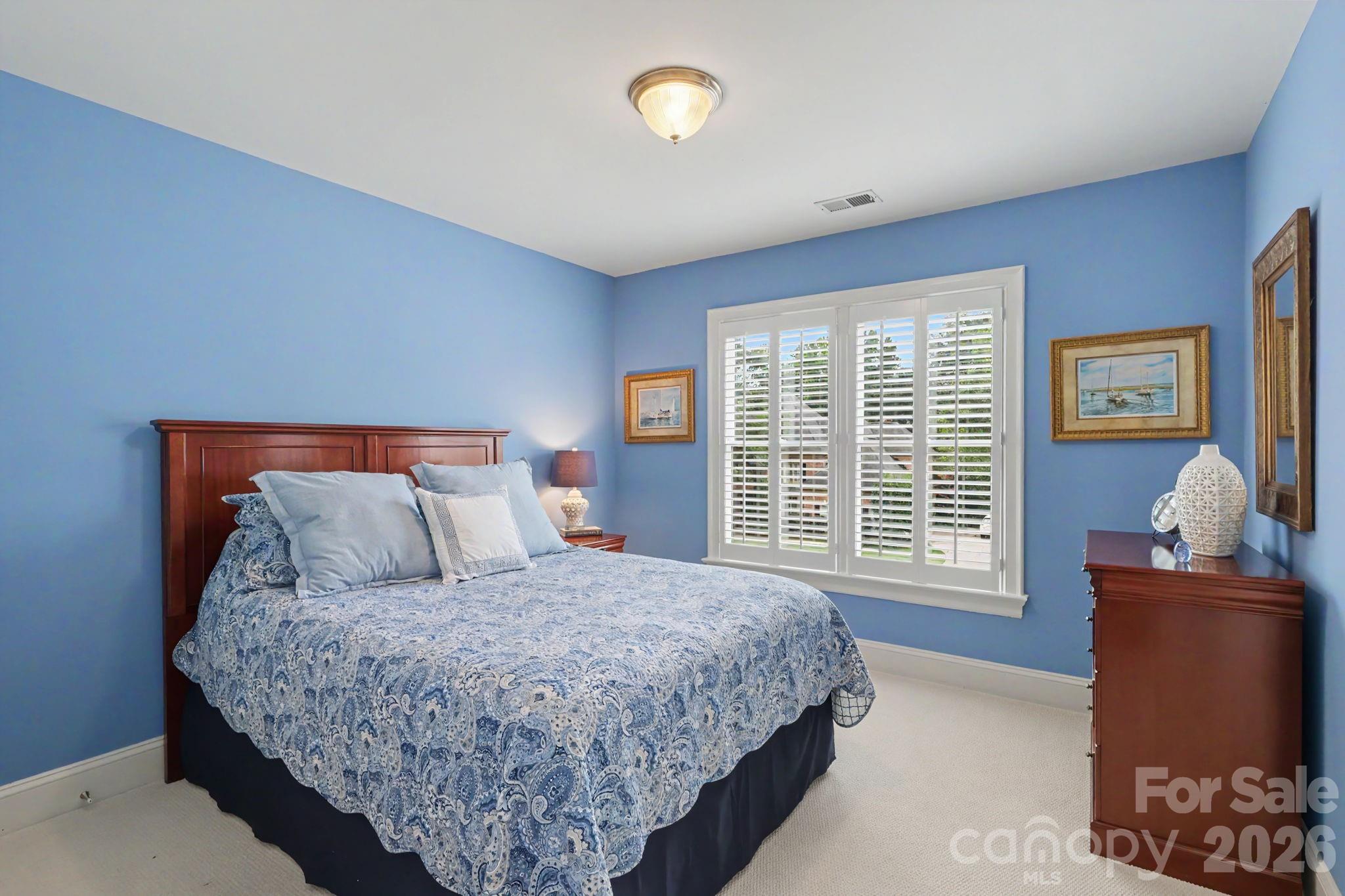 8724 Suninghurst Lane — Charlotte