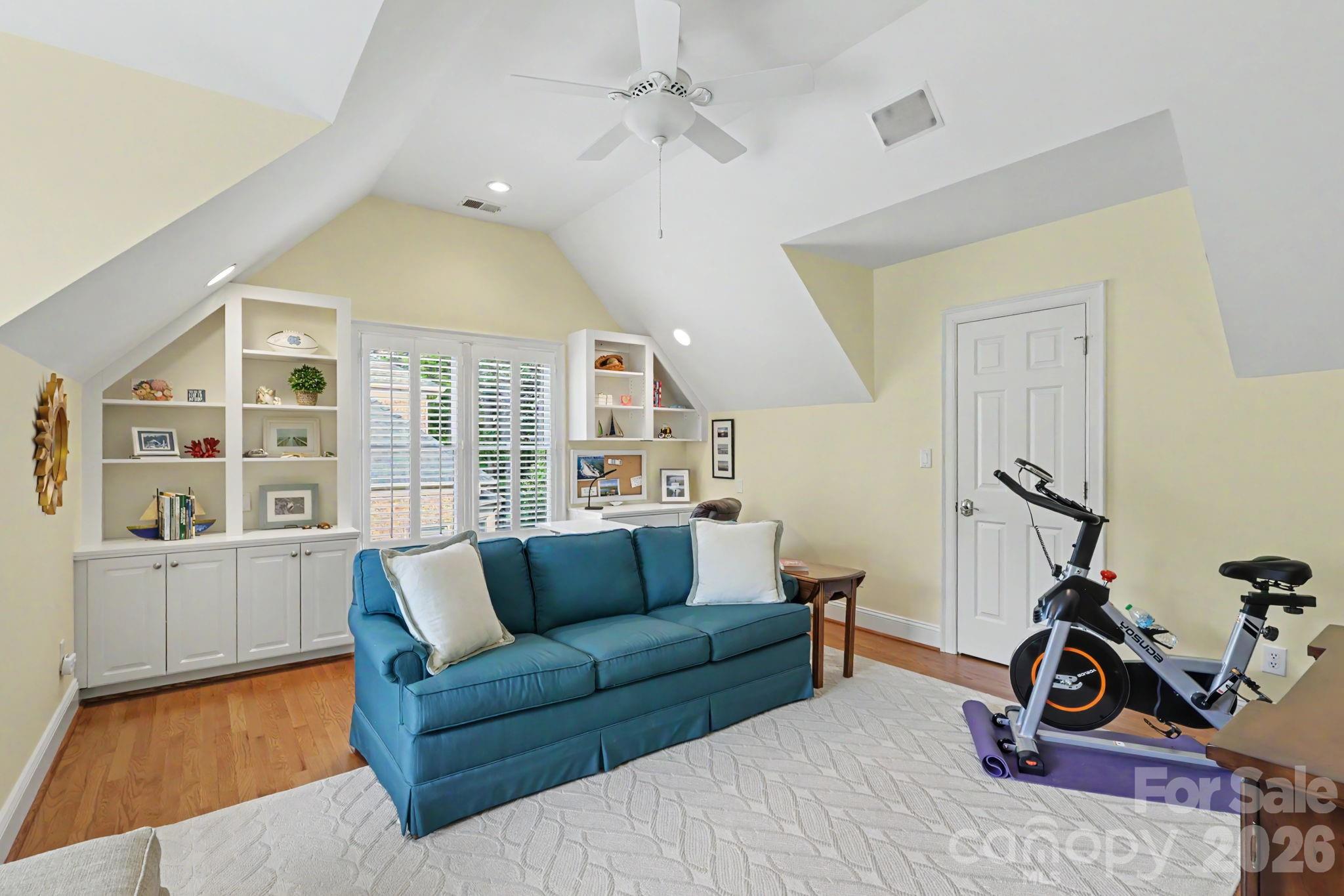 8724 Suninghurst Lane — Charlotte