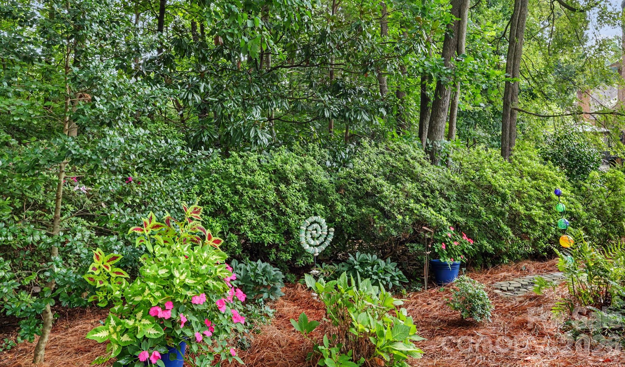 8724 Suninghurst Lane — Charlotte