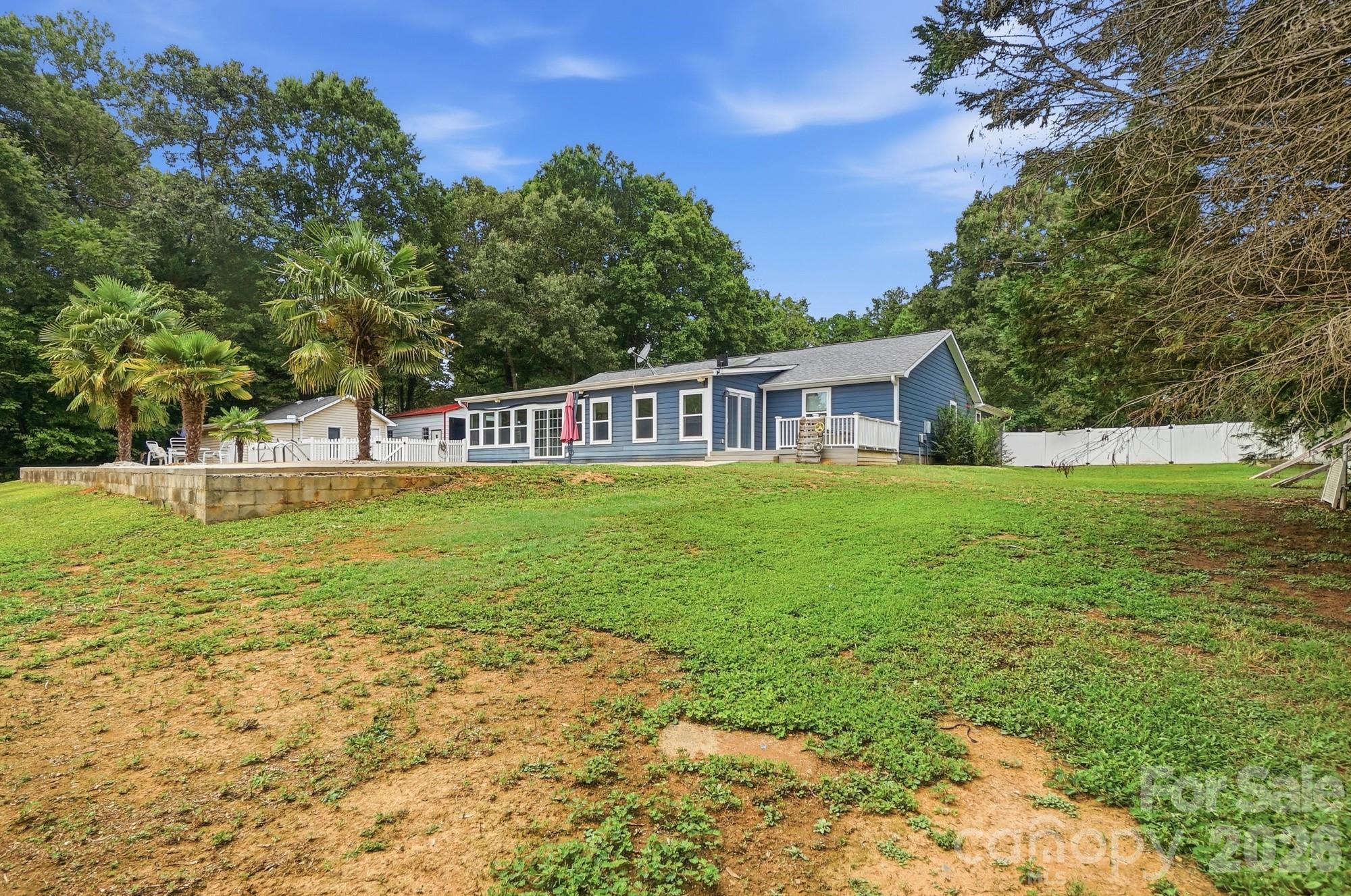 14010 Mareshead Lane — Matthews