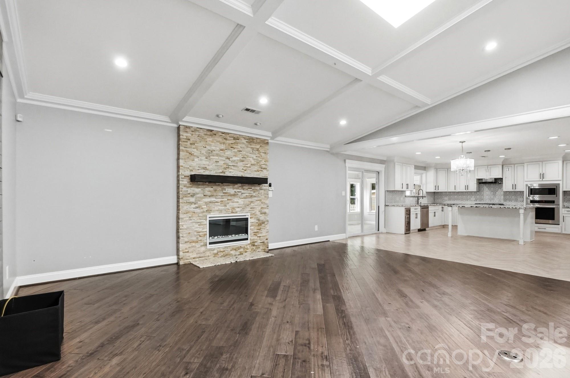 14010 Mareshead Lane — Matthews