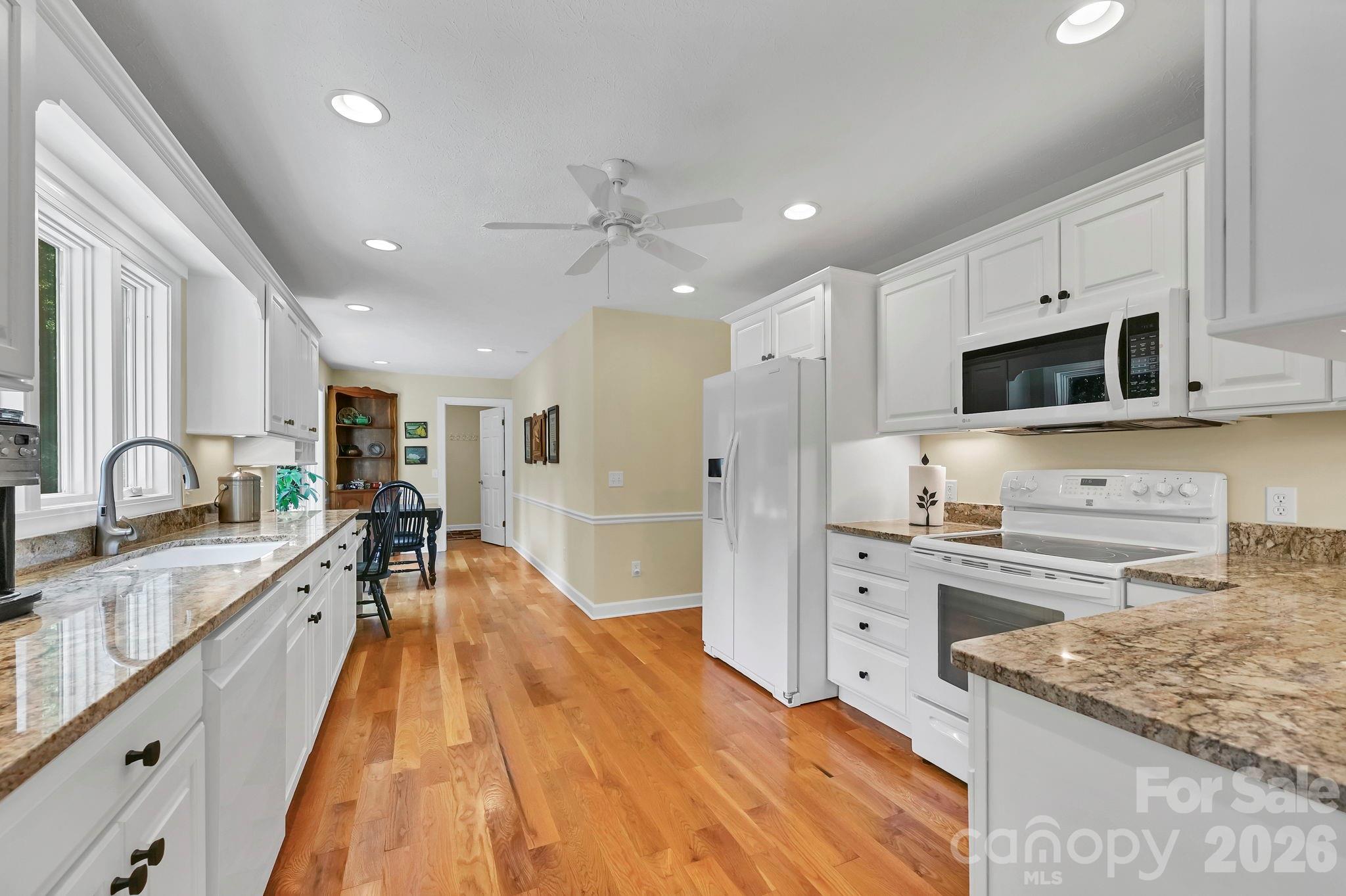 3 Rodney Court — Flat Rock