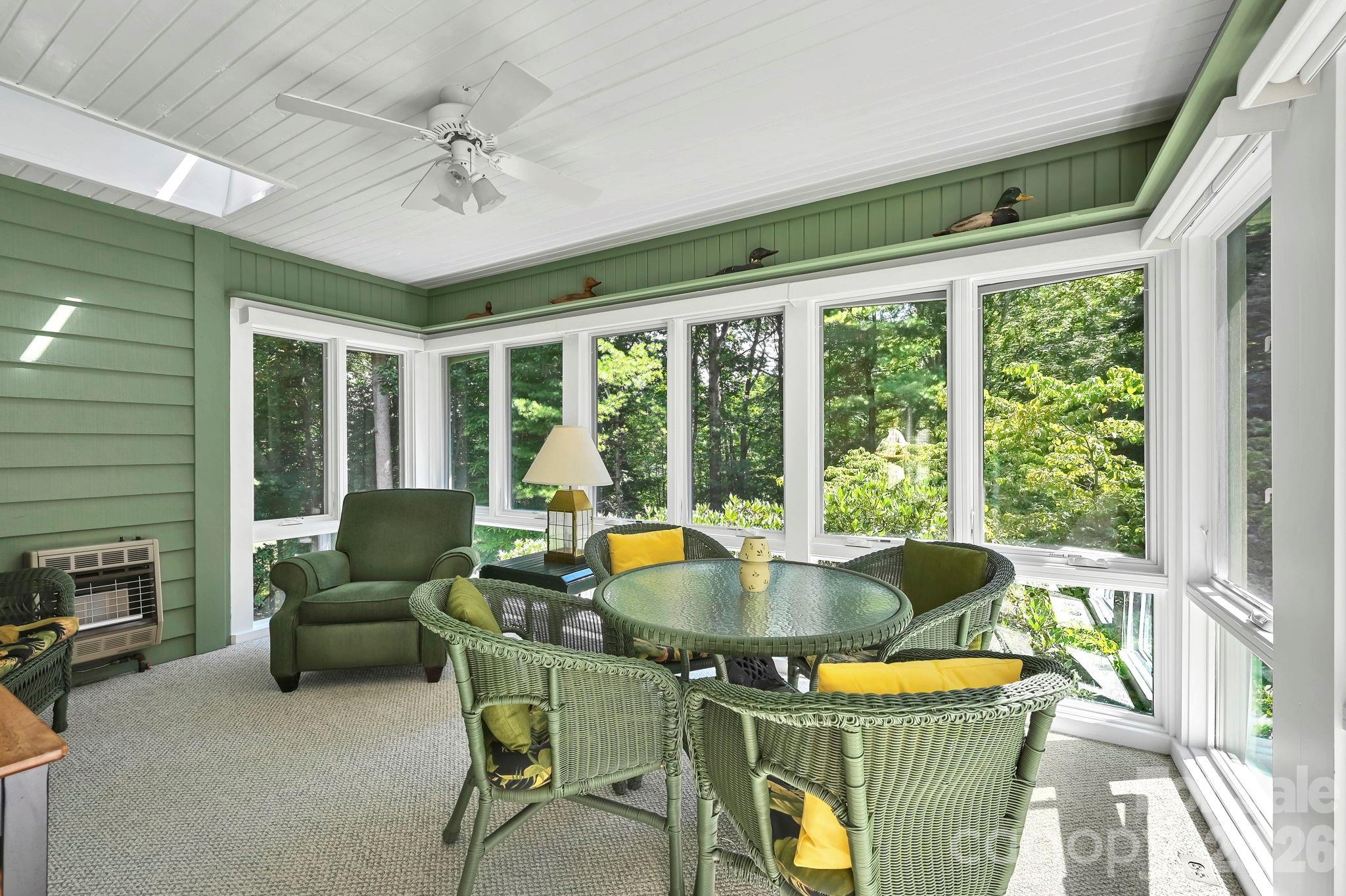 3 Rodney Court — Flat Rock