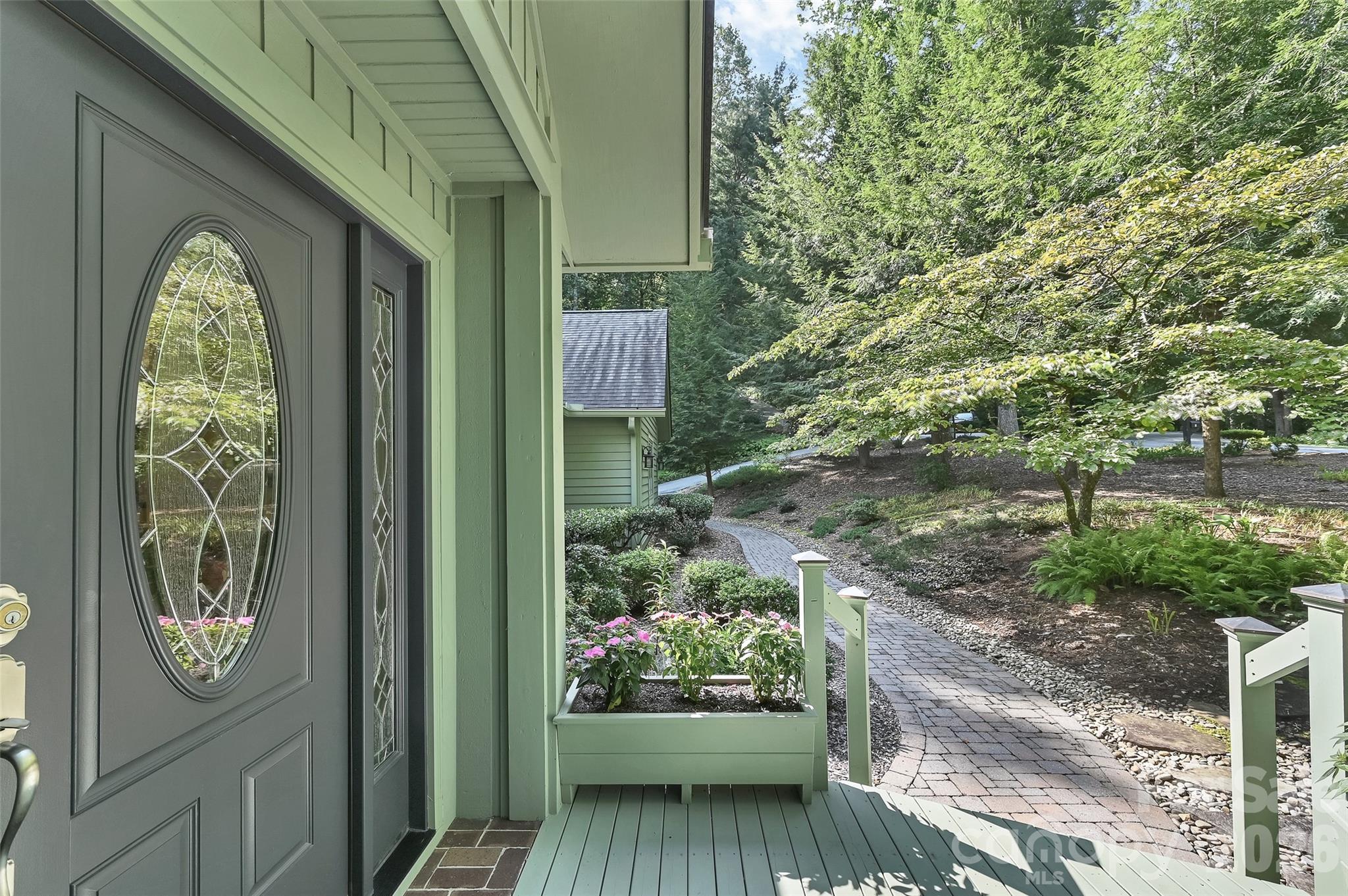 3 Rodney Court — Flat Rock