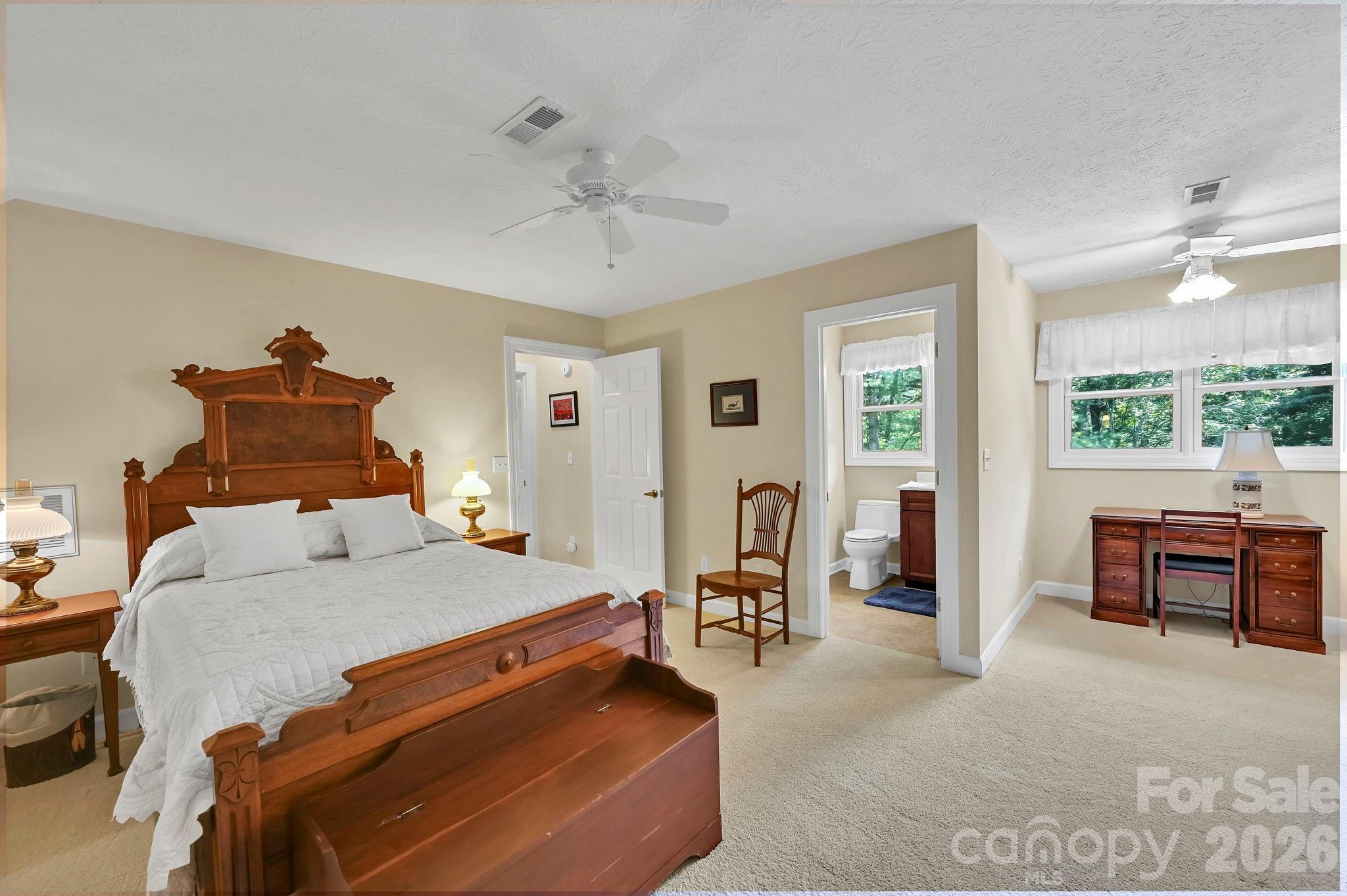 3 Rodney Court — Flat Rock