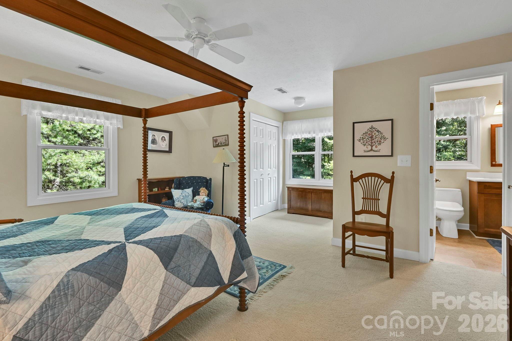3 Rodney Court — Flat Rock