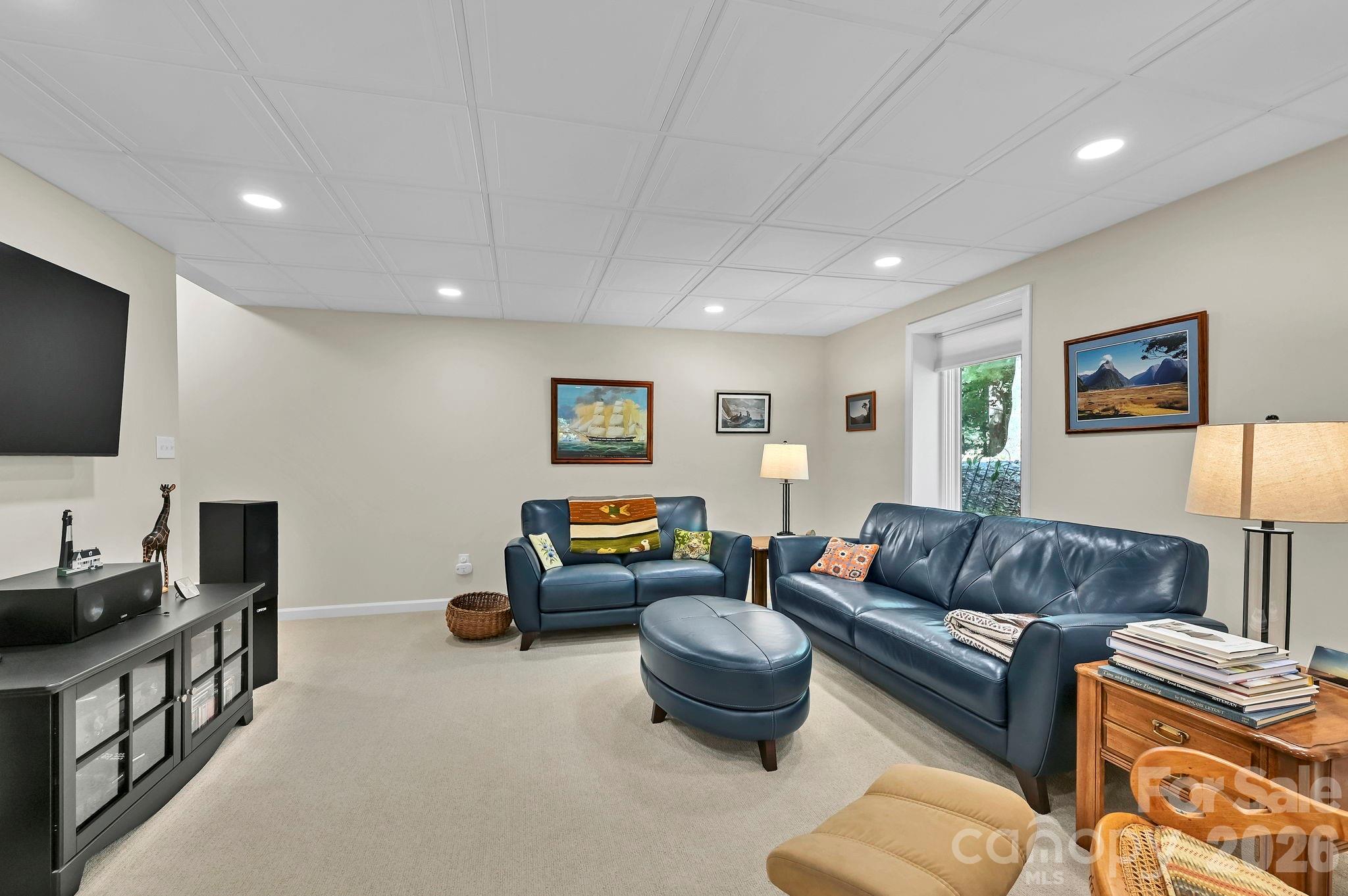3 Rodney Court — Flat Rock