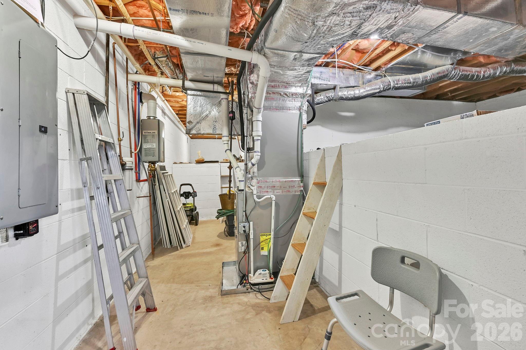 3 Rodney Court — Flat Rock