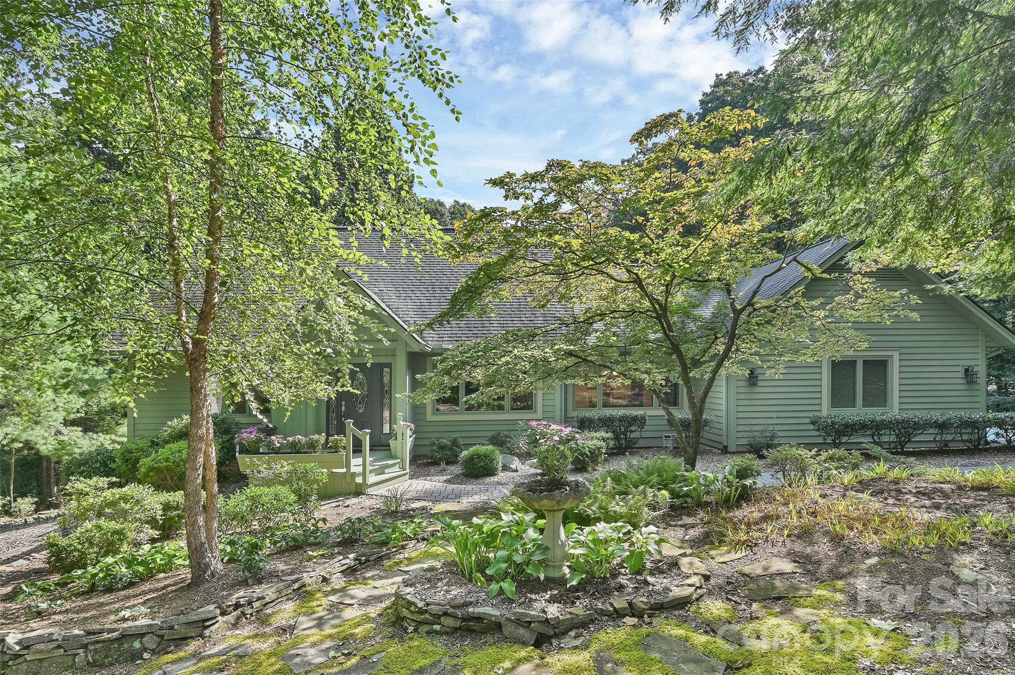 3 Rodney Court — Flat Rock