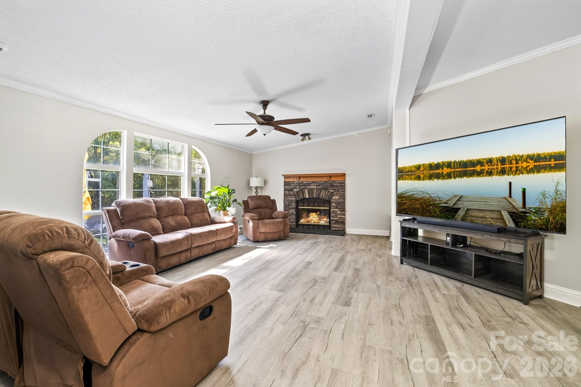 409 Helton Road — Cherryville