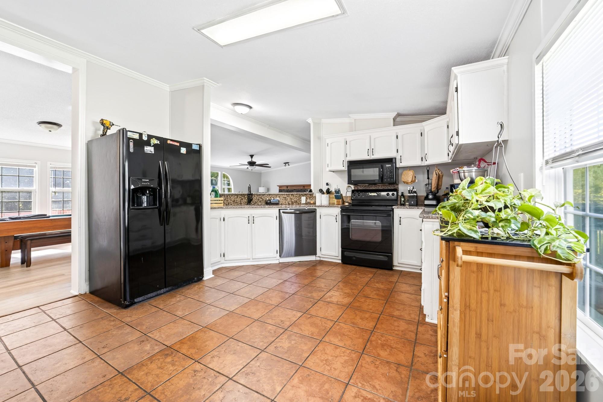 409 Helton Road — Cherryville
