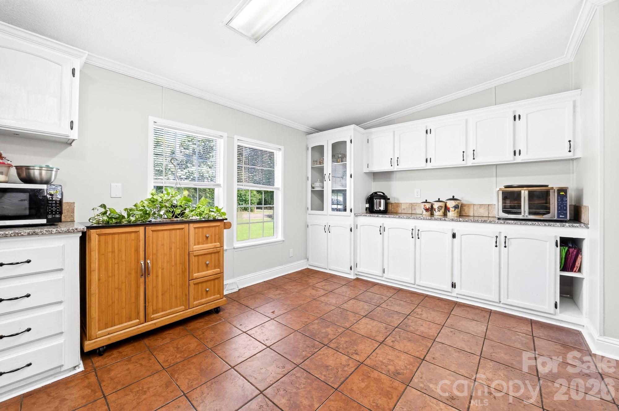 409 Helton Road — Cherryville