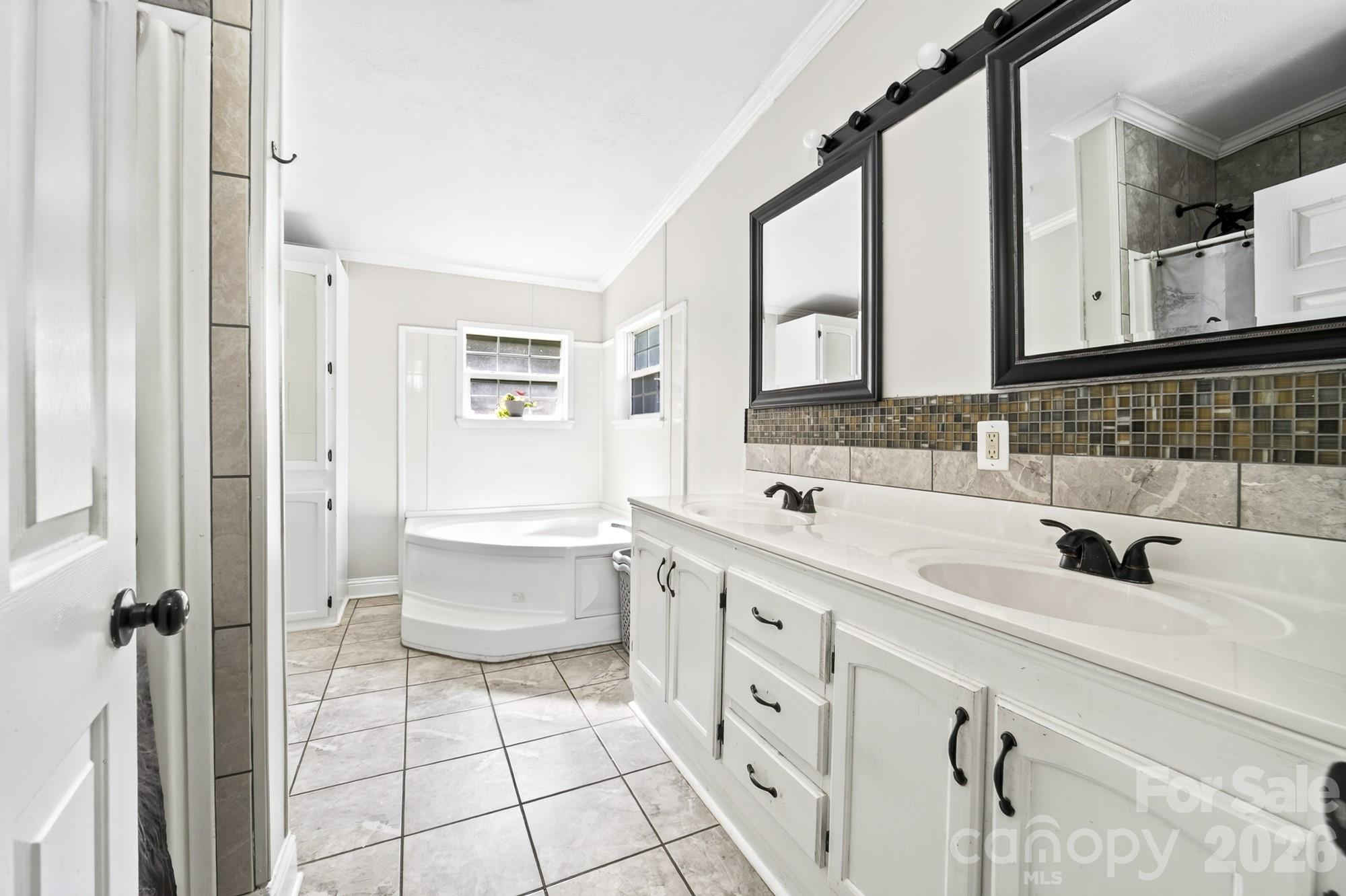 409 Helton Road — Cherryville
