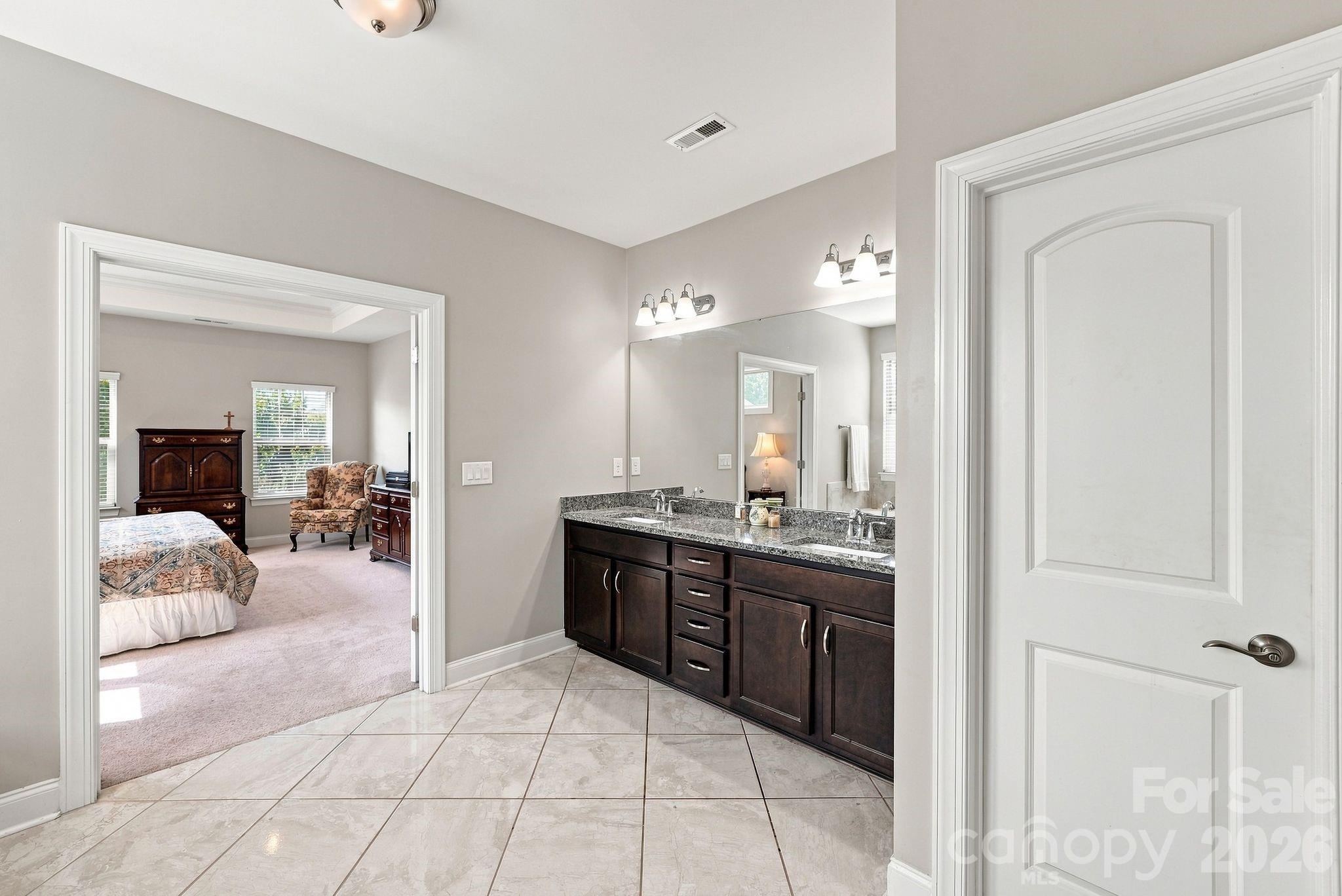 5009 Lydgate Drive — Waxhaw