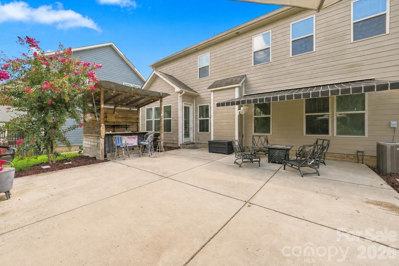 5009 Lydgate Drive — Waxhaw