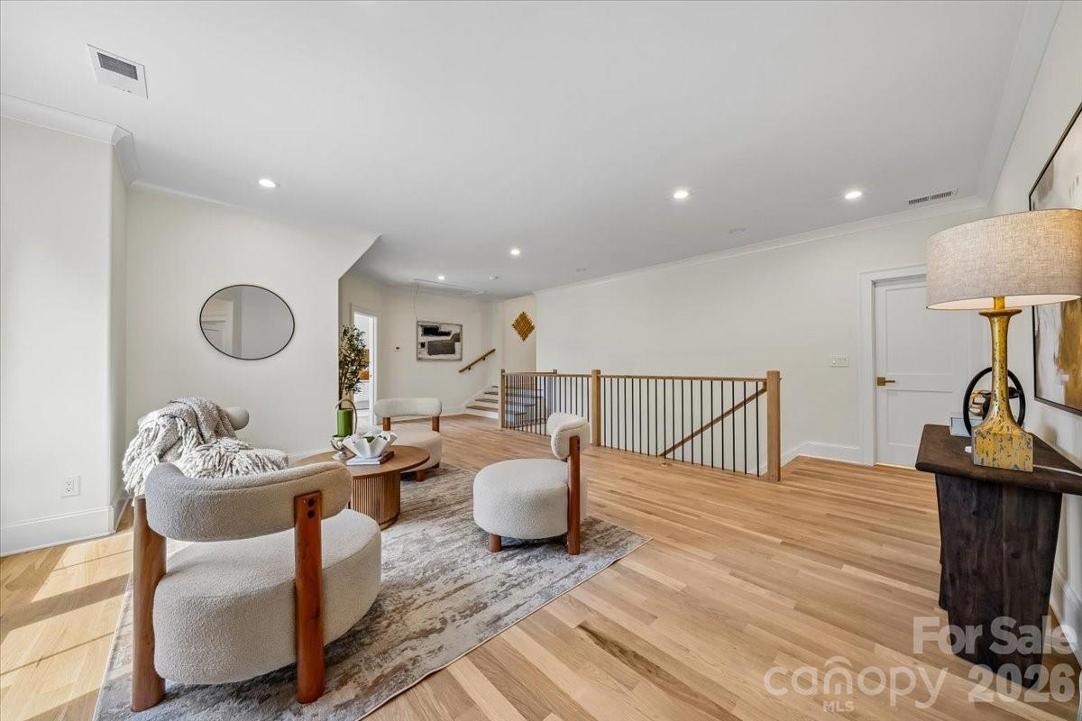 4635 Water Oak Road — Charlotte