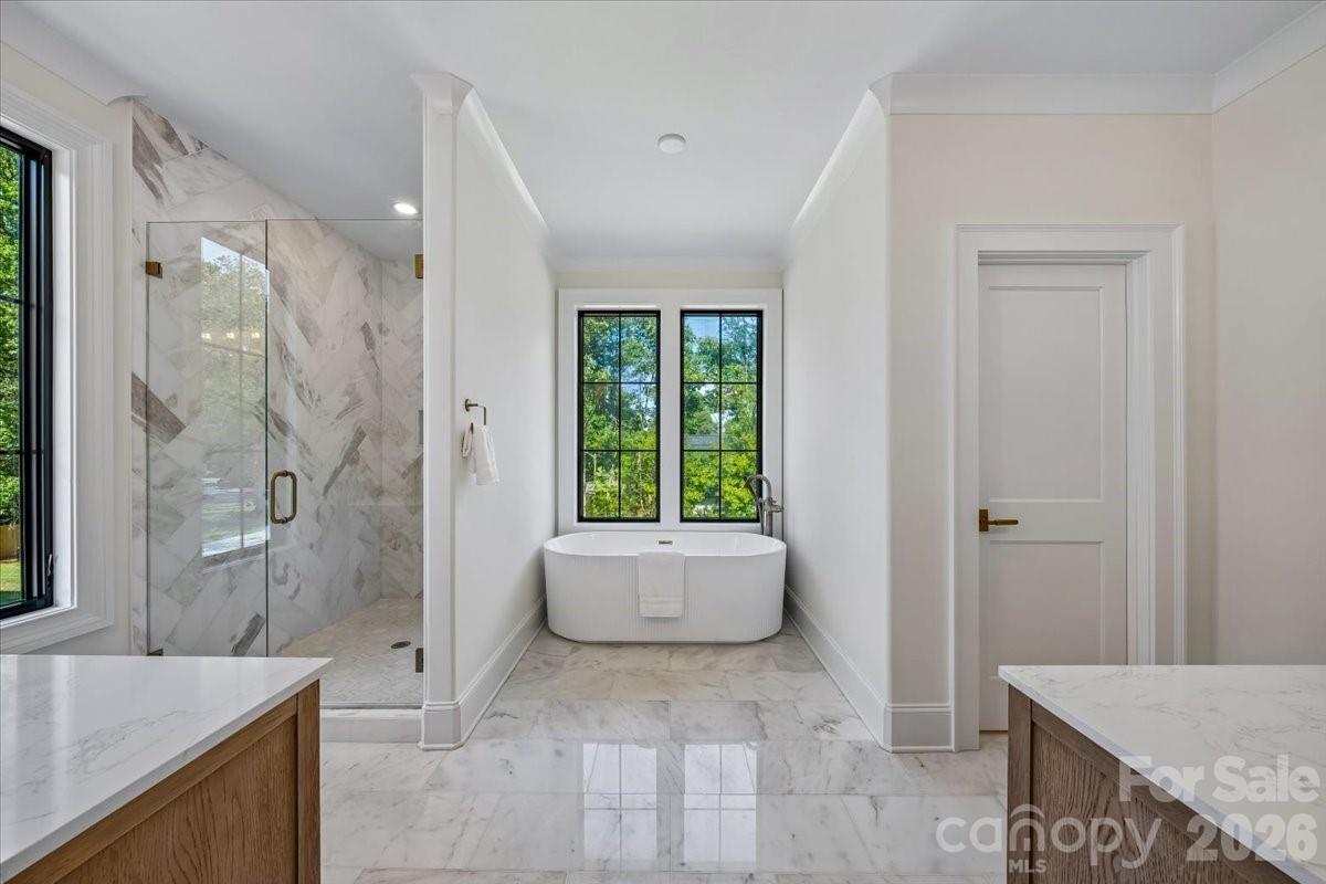 4635 Water Oak Road — Charlotte