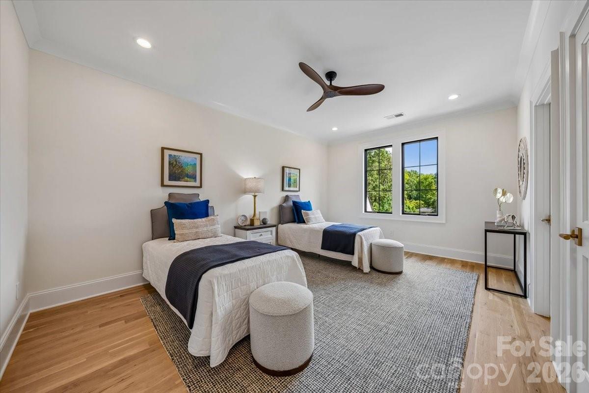 4635 Water Oak Road — Charlotte