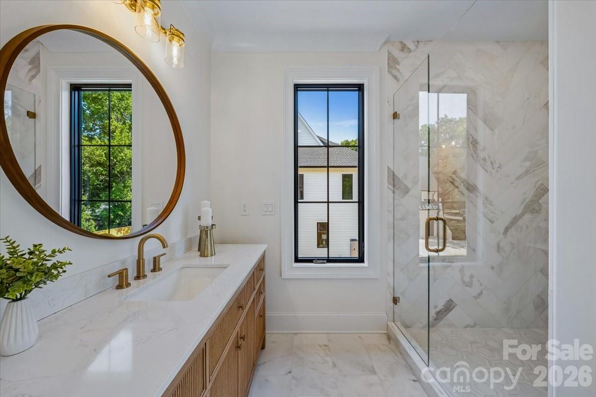 4635 Water Oak Road — Charlotte