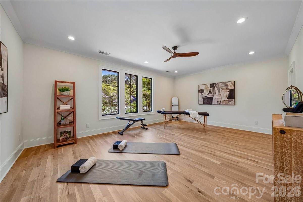 4635 Water Oak Road — Charlotte