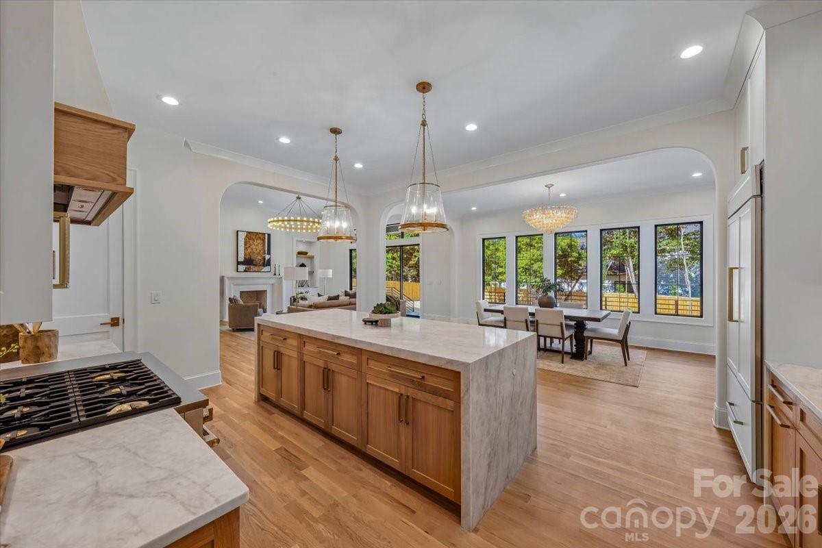 4635 Water Oak Road — Charlotte