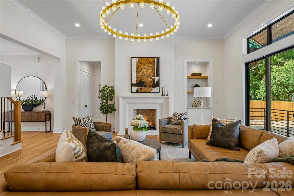 4635 Water Oak Road — Charlotte