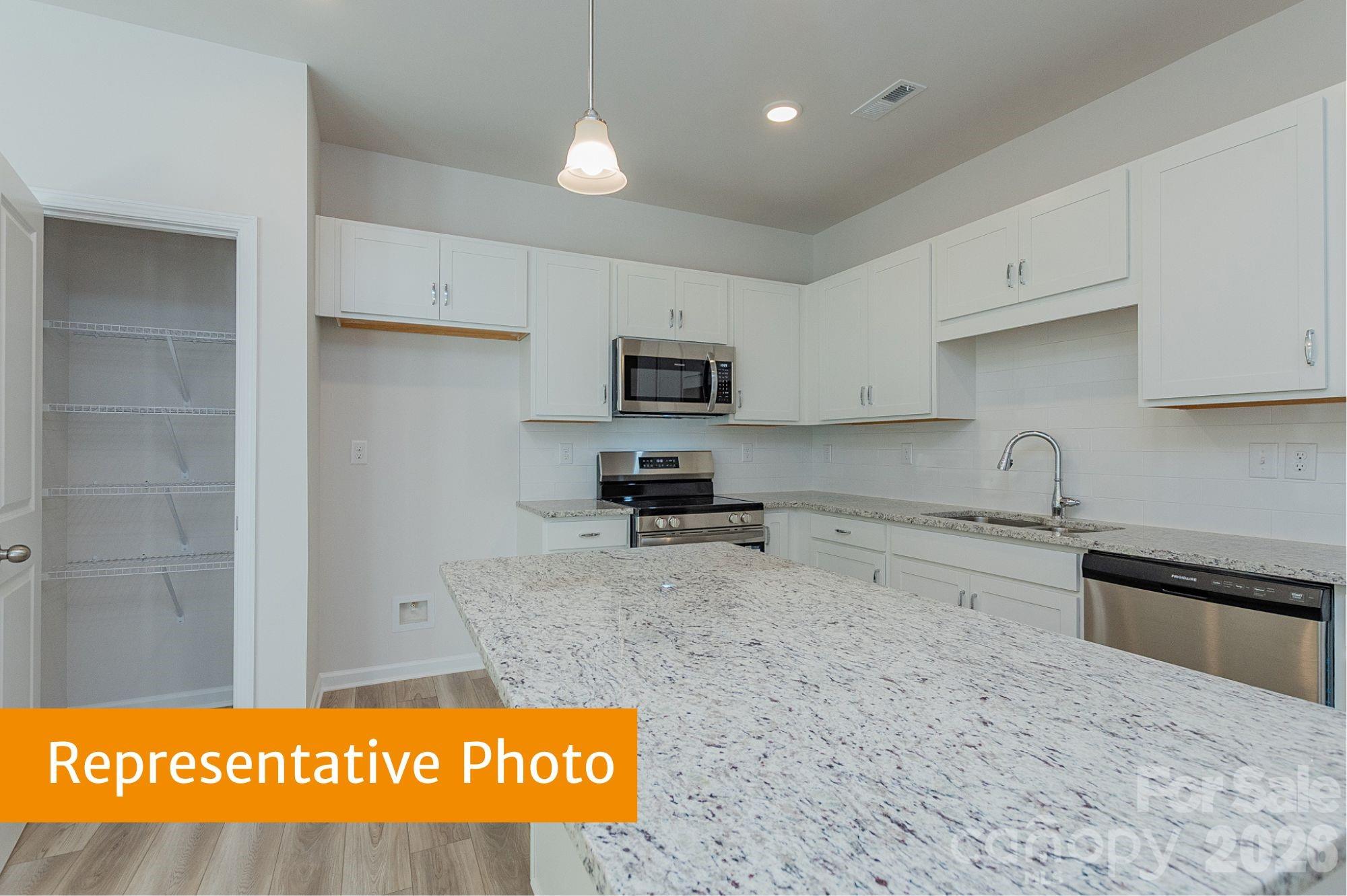 5341 Porterhouse Way — Charlotte