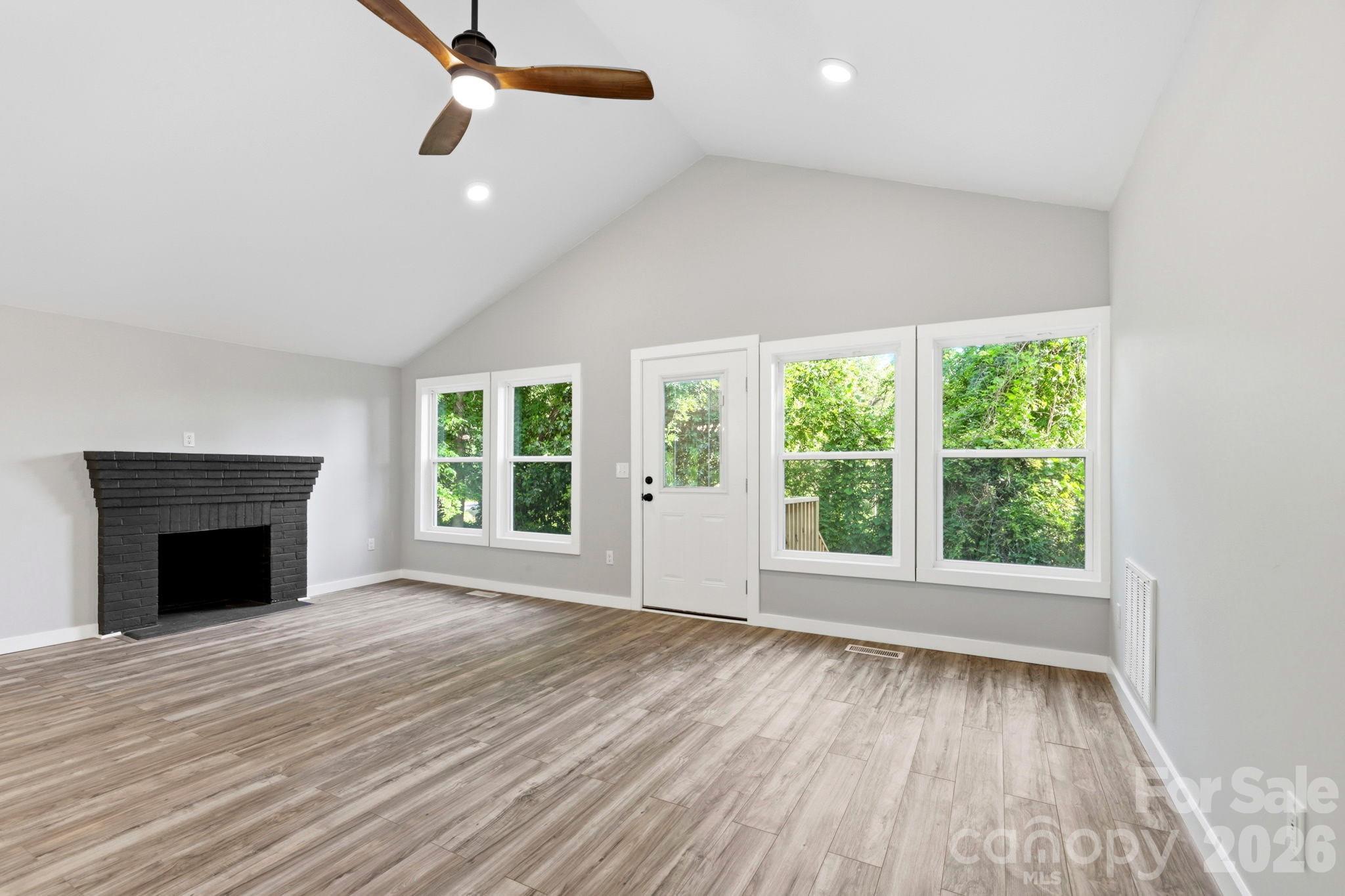 240 E Court Street — Rutherfordton