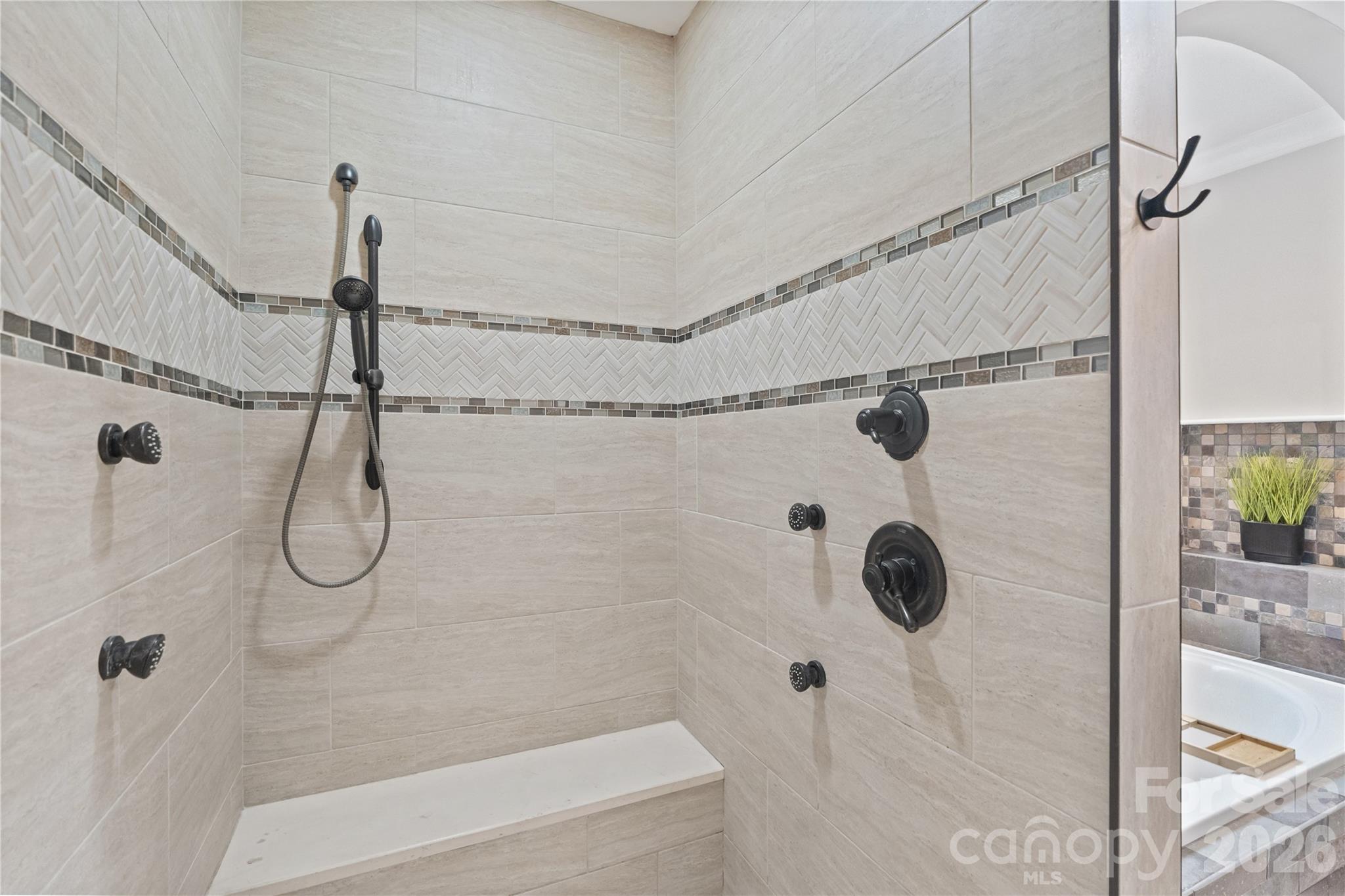 2435 Smith Cove Road — Denver