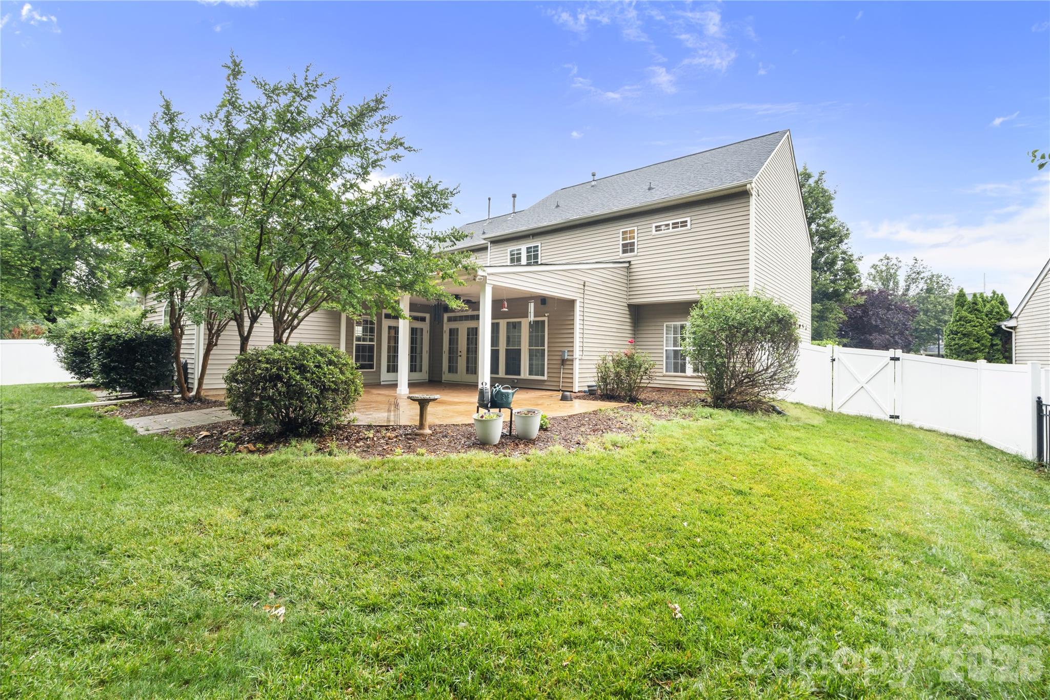 2435 Smith Cove Road — Denver