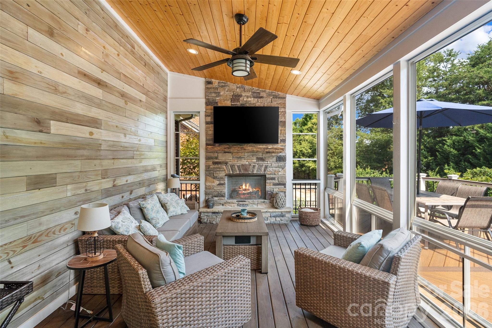 2604 Mchanna Point — Tega Cay