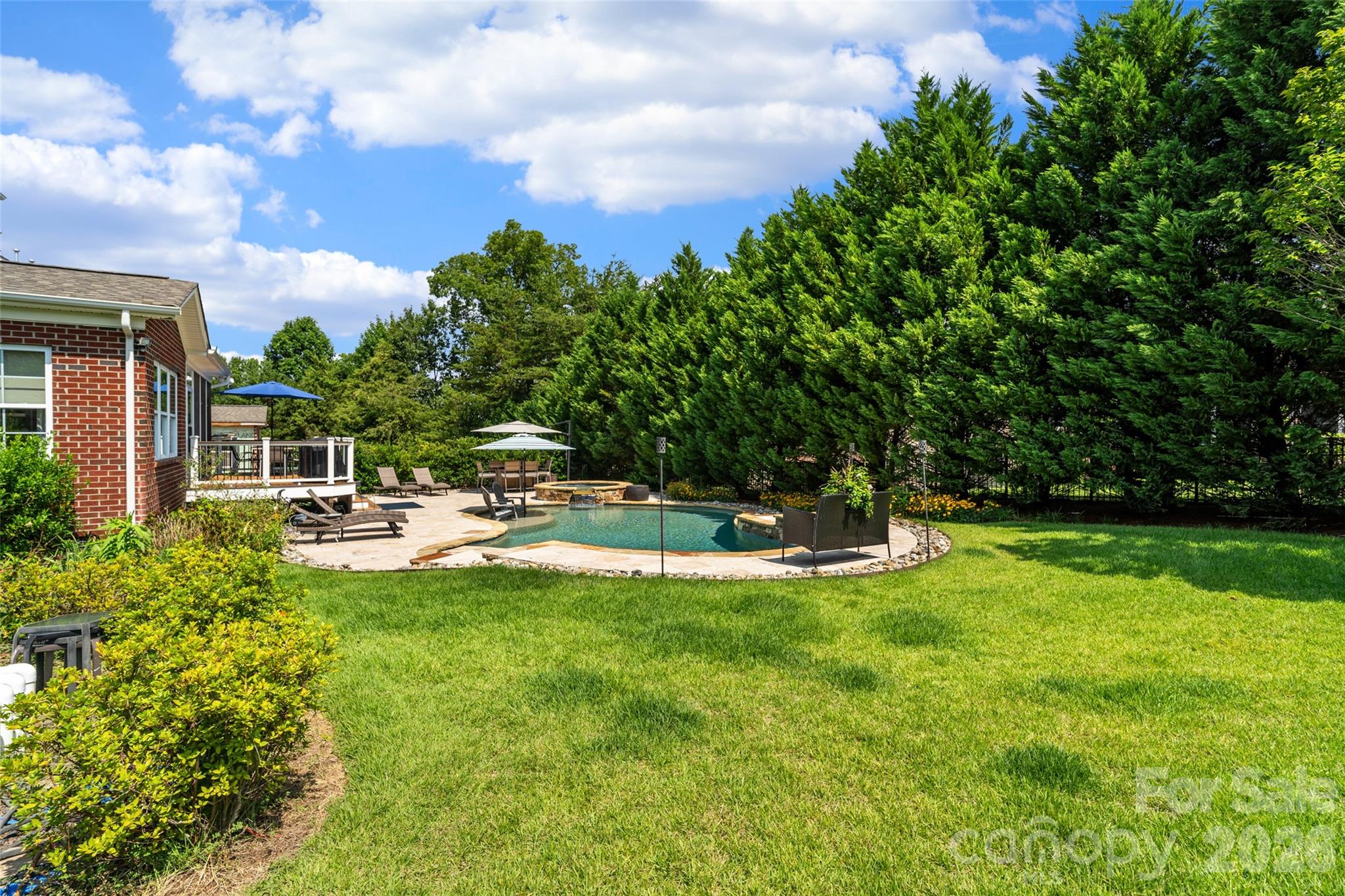2604 Mchanna Point — Tega Cay
