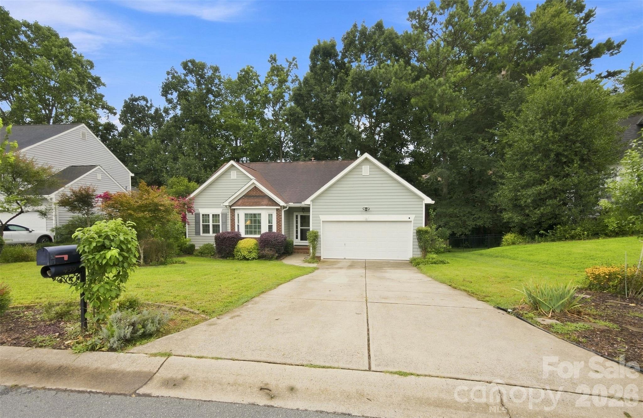 439 Glencrest Drive — Stanley