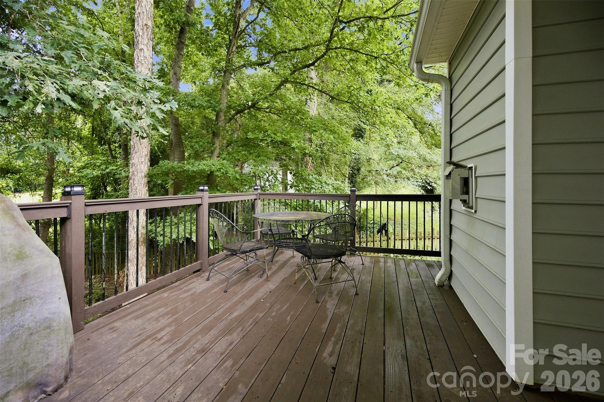 439 Glencrest Drive — Stanley