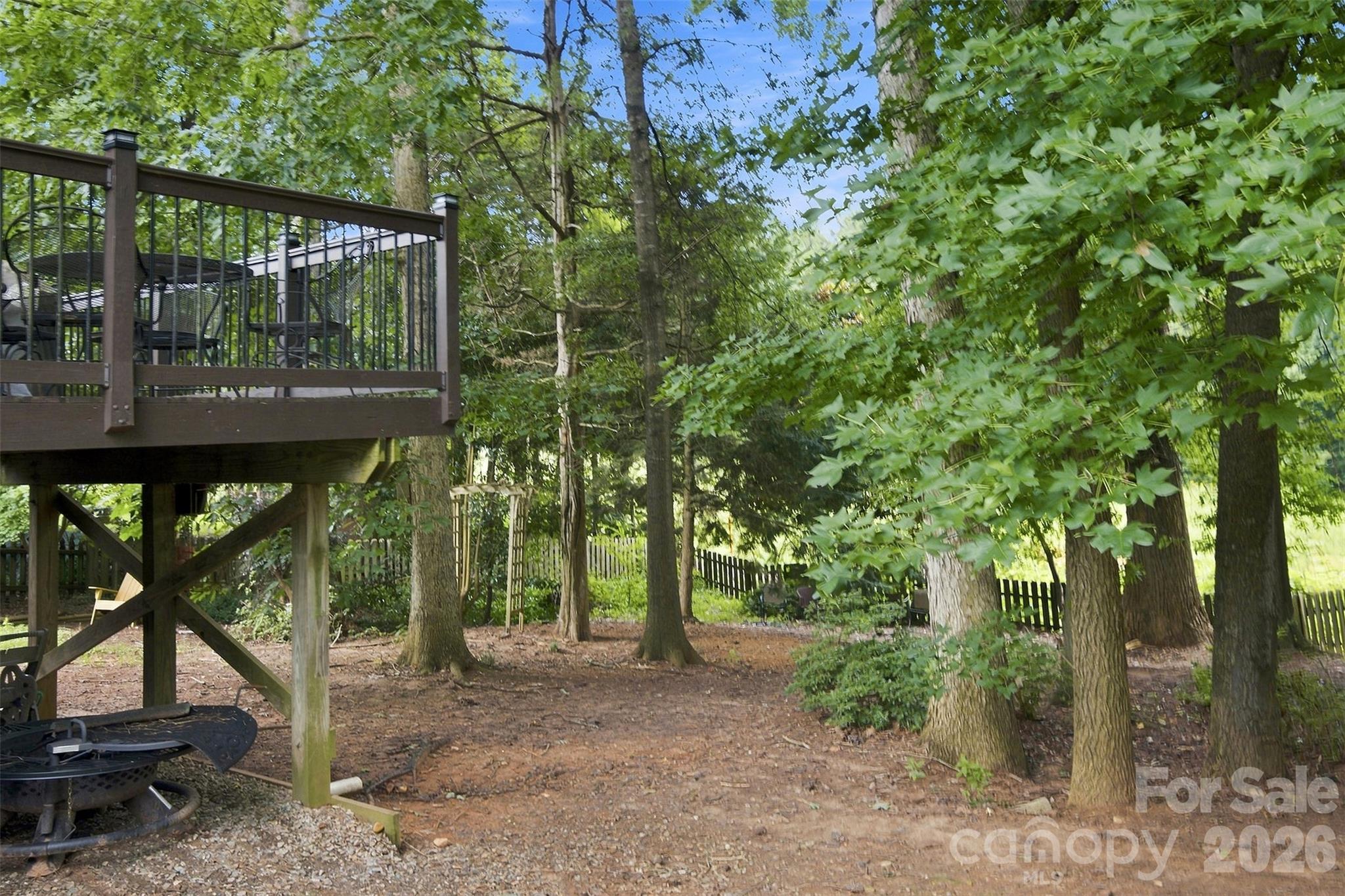 439 Glencrest Drive — Stanley