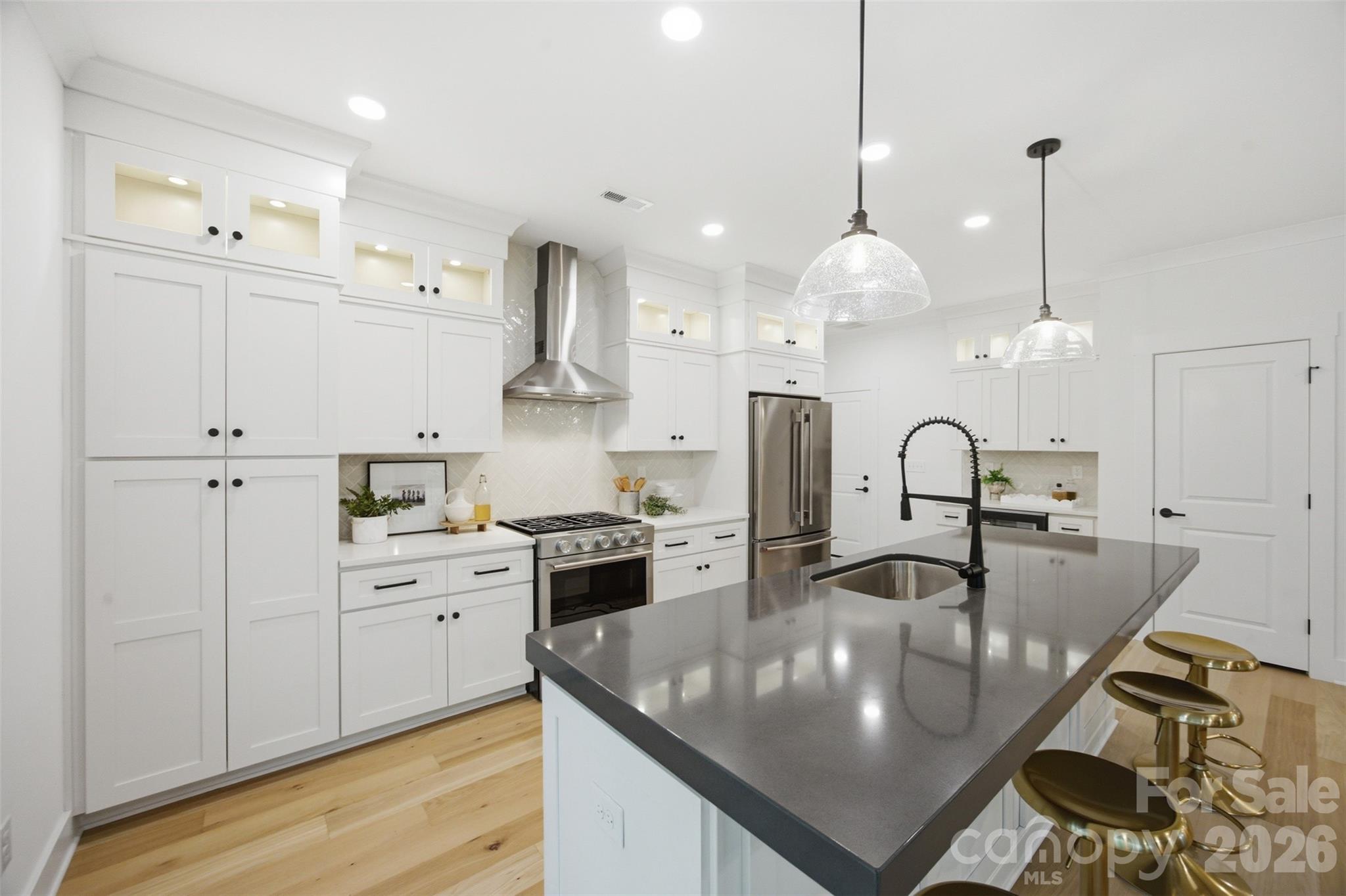 135 Parkdale Drive — Belmont