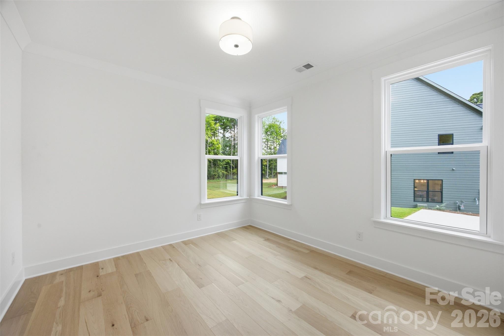 135 Parkdale Drive — Belmont