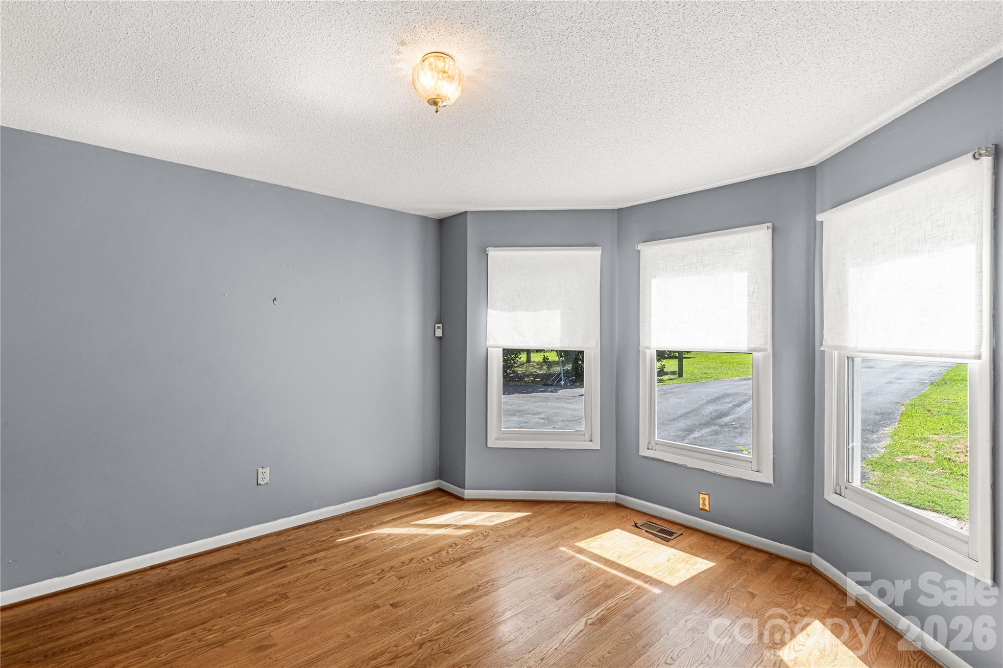 1575 Lincoln Road — York