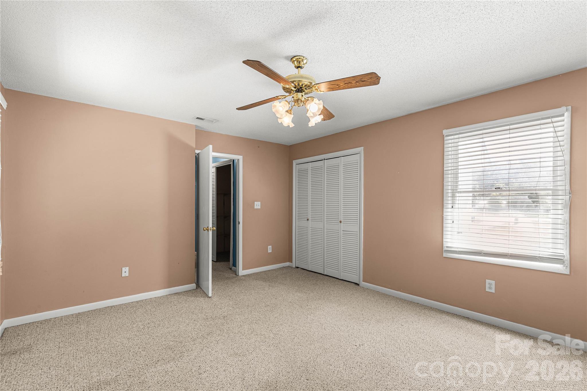 1575 Lincoln Road — York