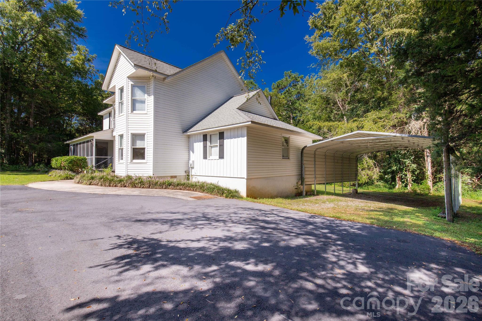 1575 Lincoln Road — York