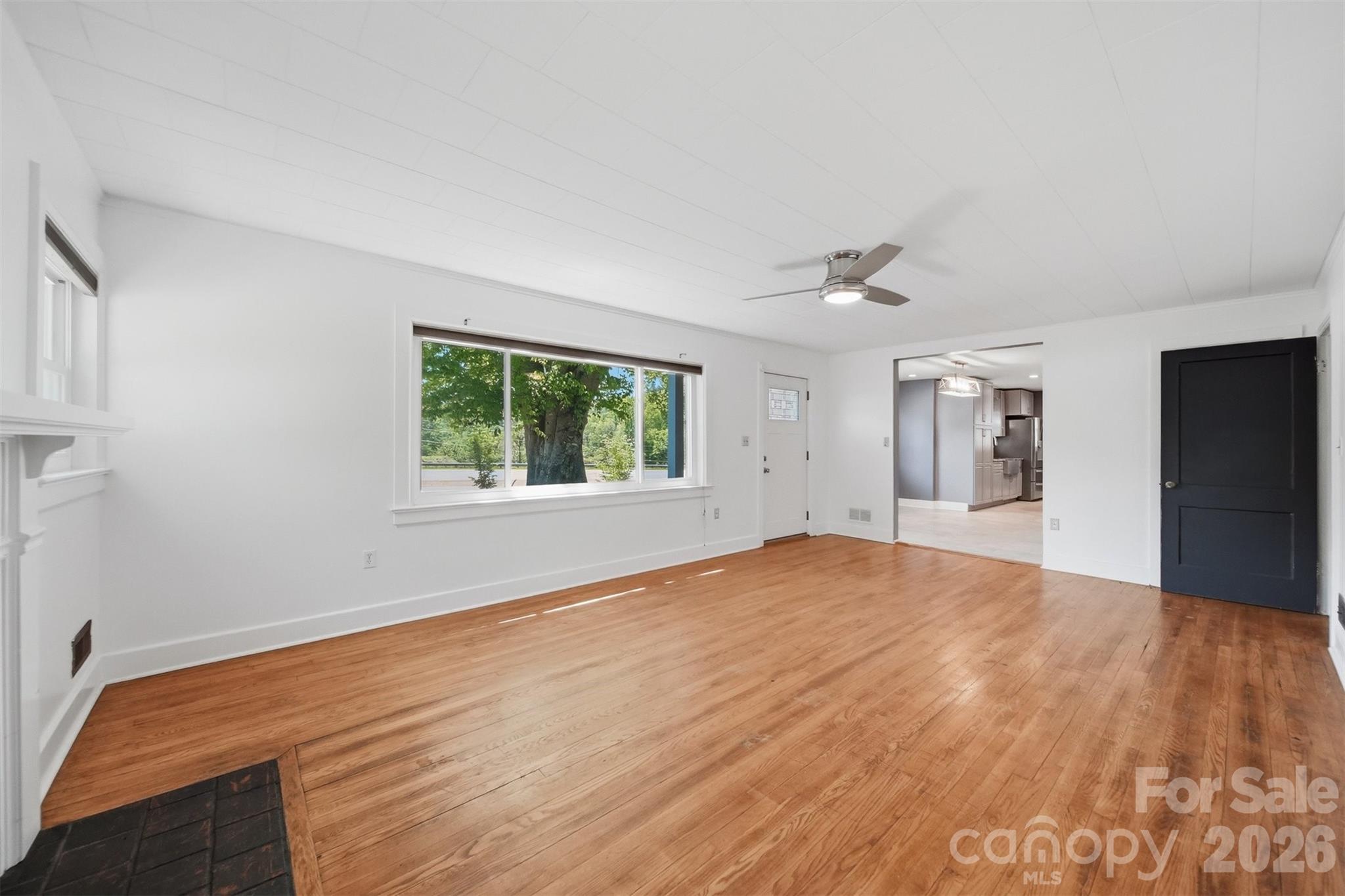 1822 Blowing Rock Boulevard — Lenoir