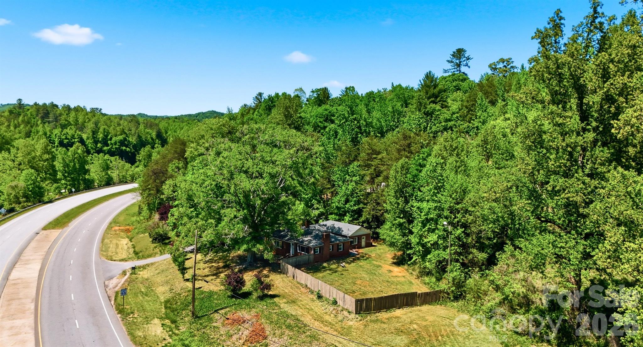 1822 Blowing Rock Boulevard — Lenoir