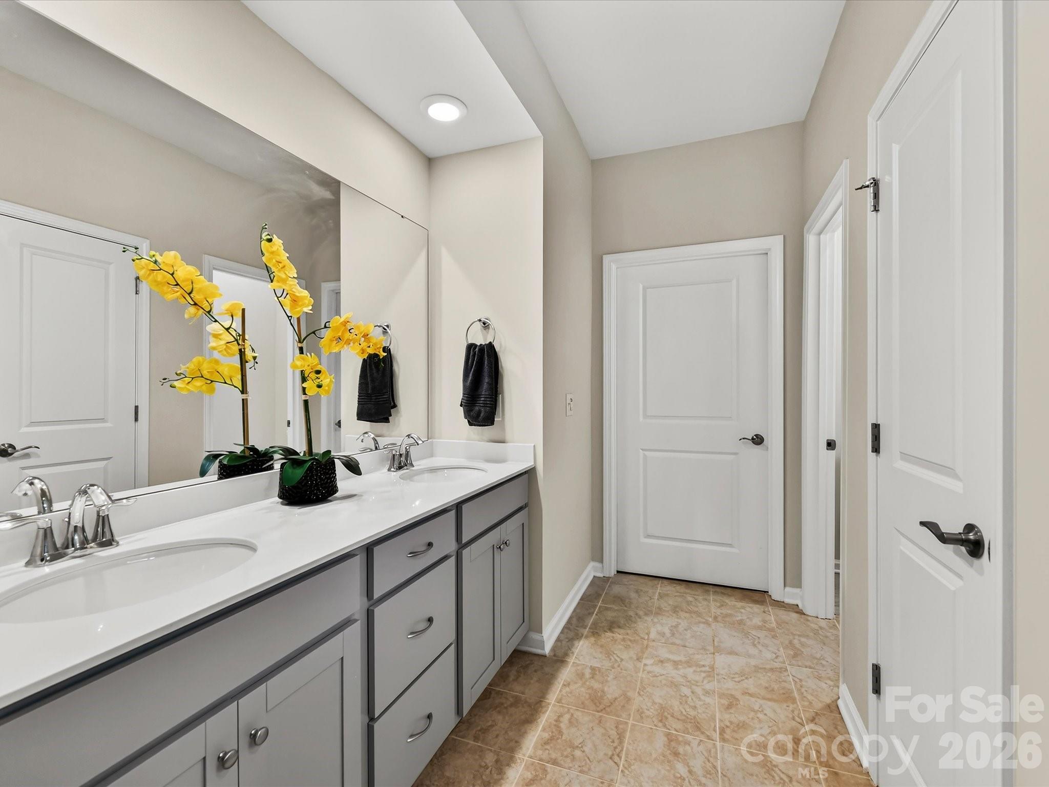 209 Kennerly Center Drive — Mooresville