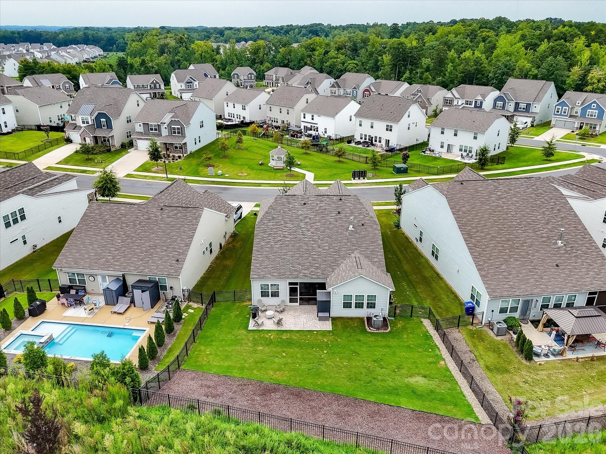 209 Kennerly Center Drive — Mooresville