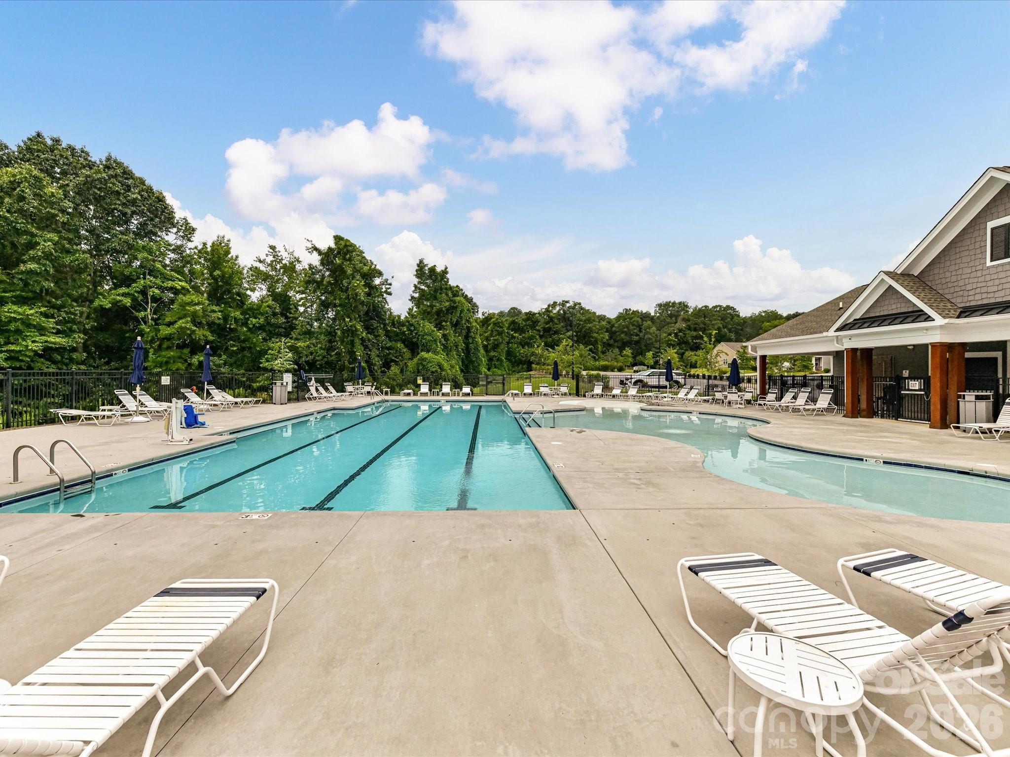 209 Kennerly Center Drive — Mooresville