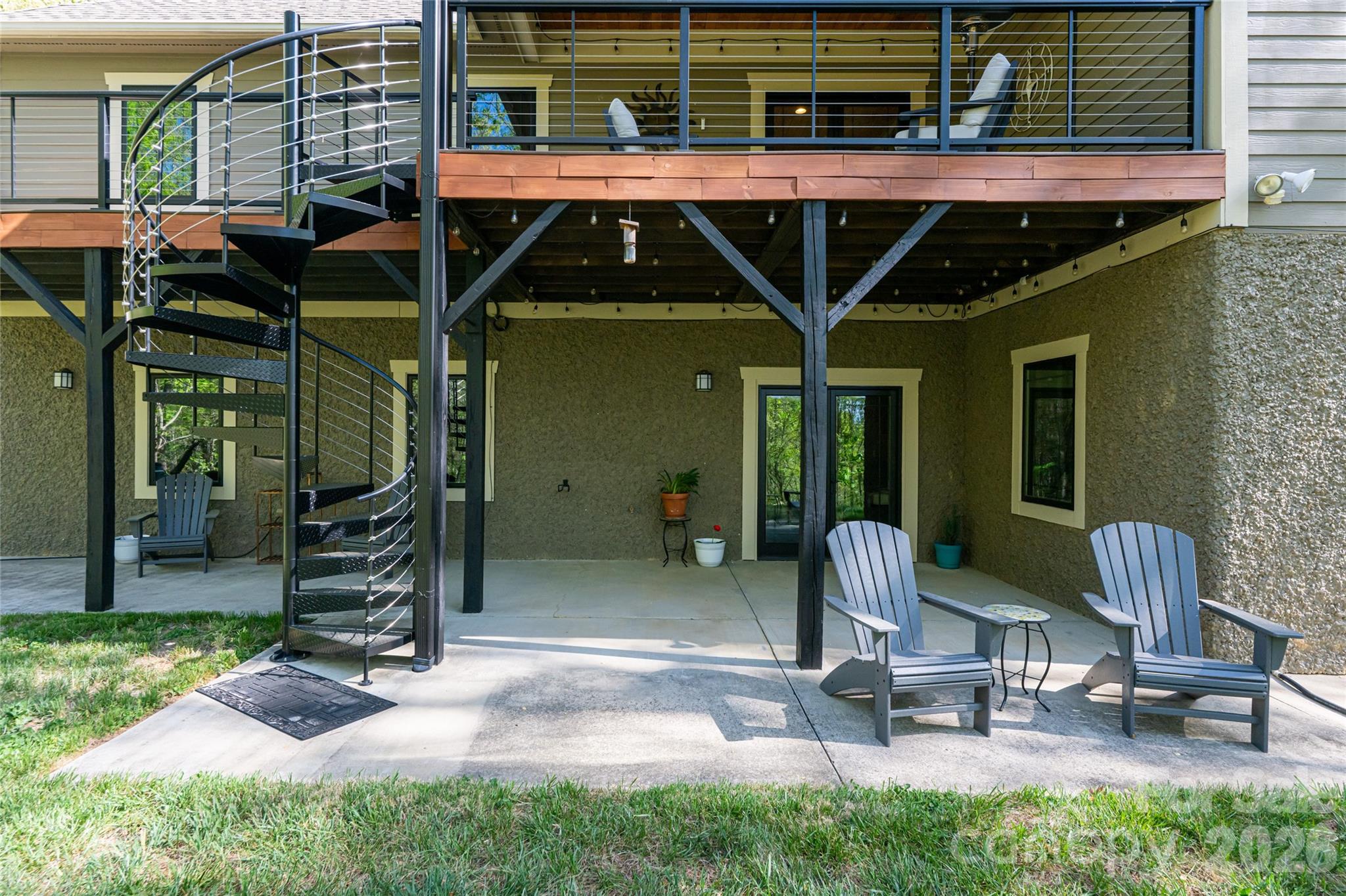 36 Snowshoe Drive — Asheville